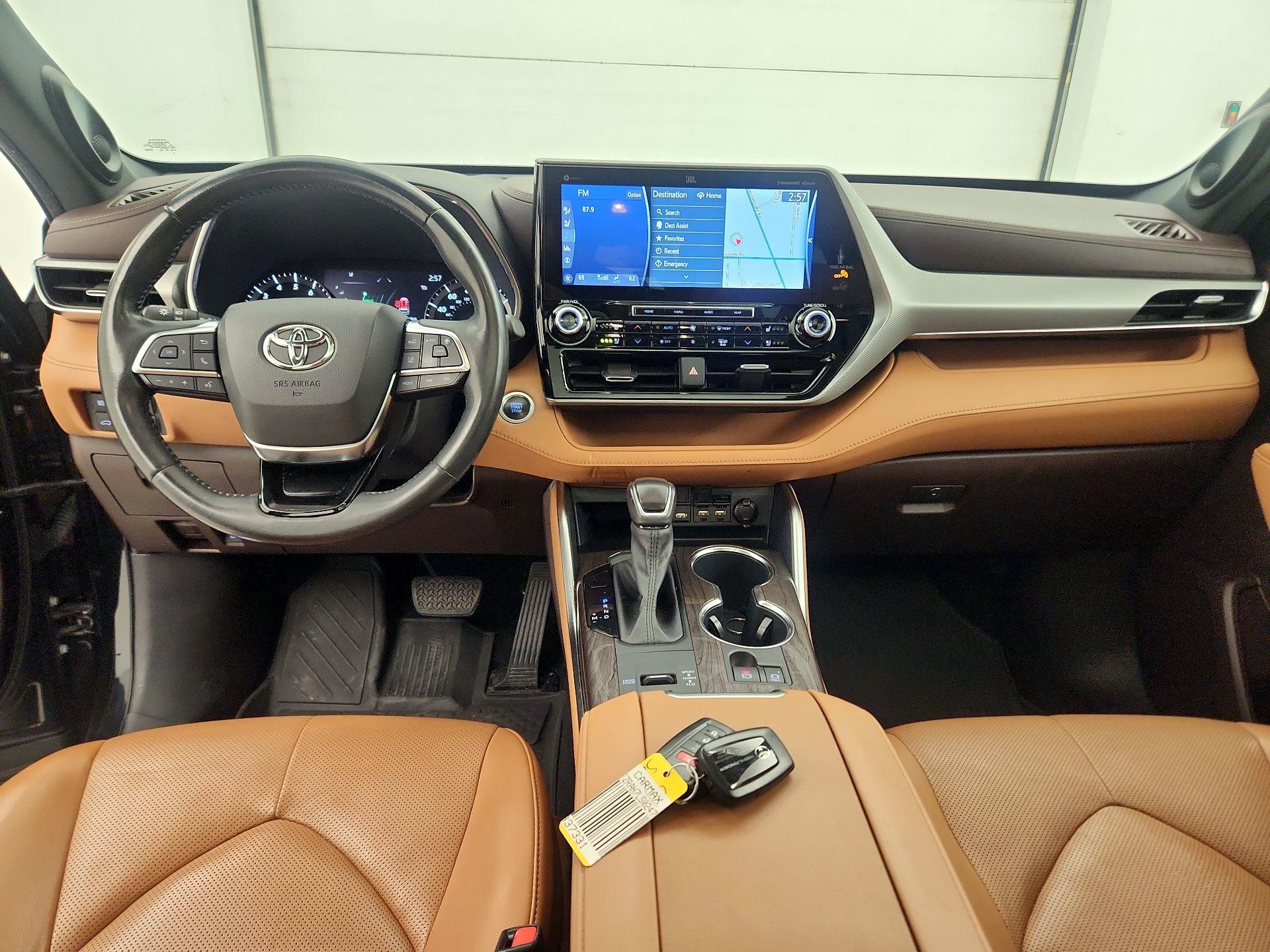 Thumbnail: 2020 Toyota Highlander - 9