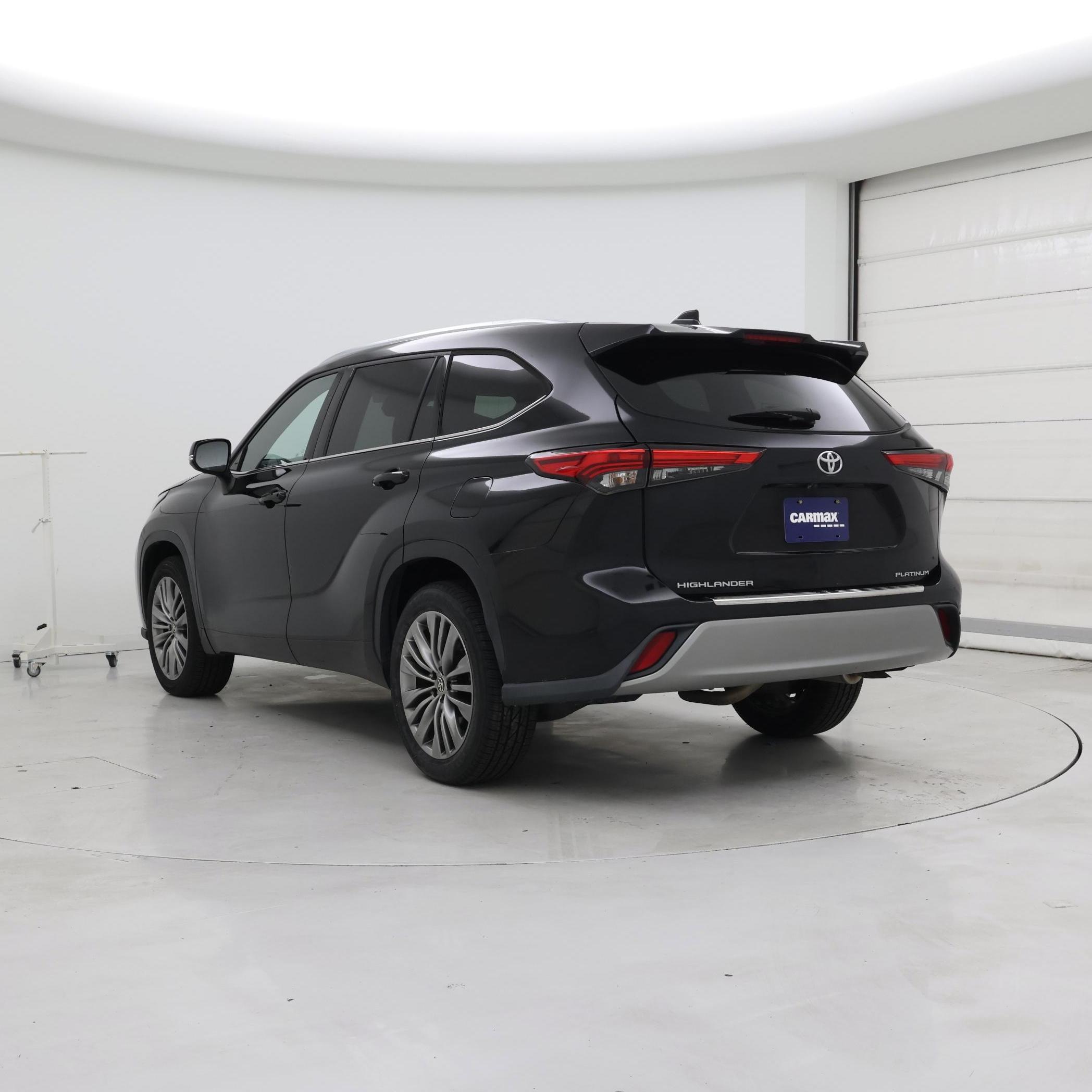 Thumbnail: 2020 Toyota Highlander - 2