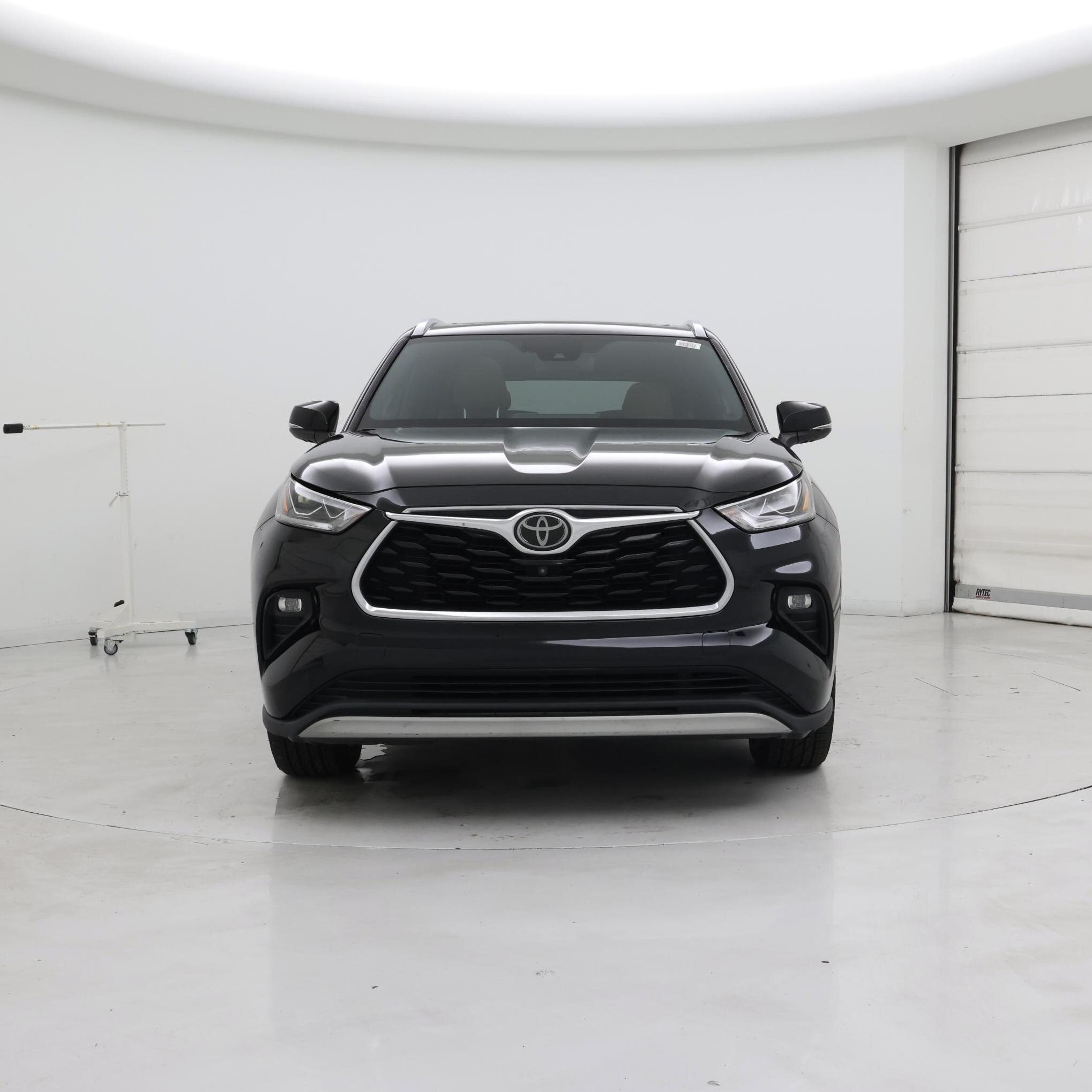 Thumbnail: 2020 Toyota Highlander - 5