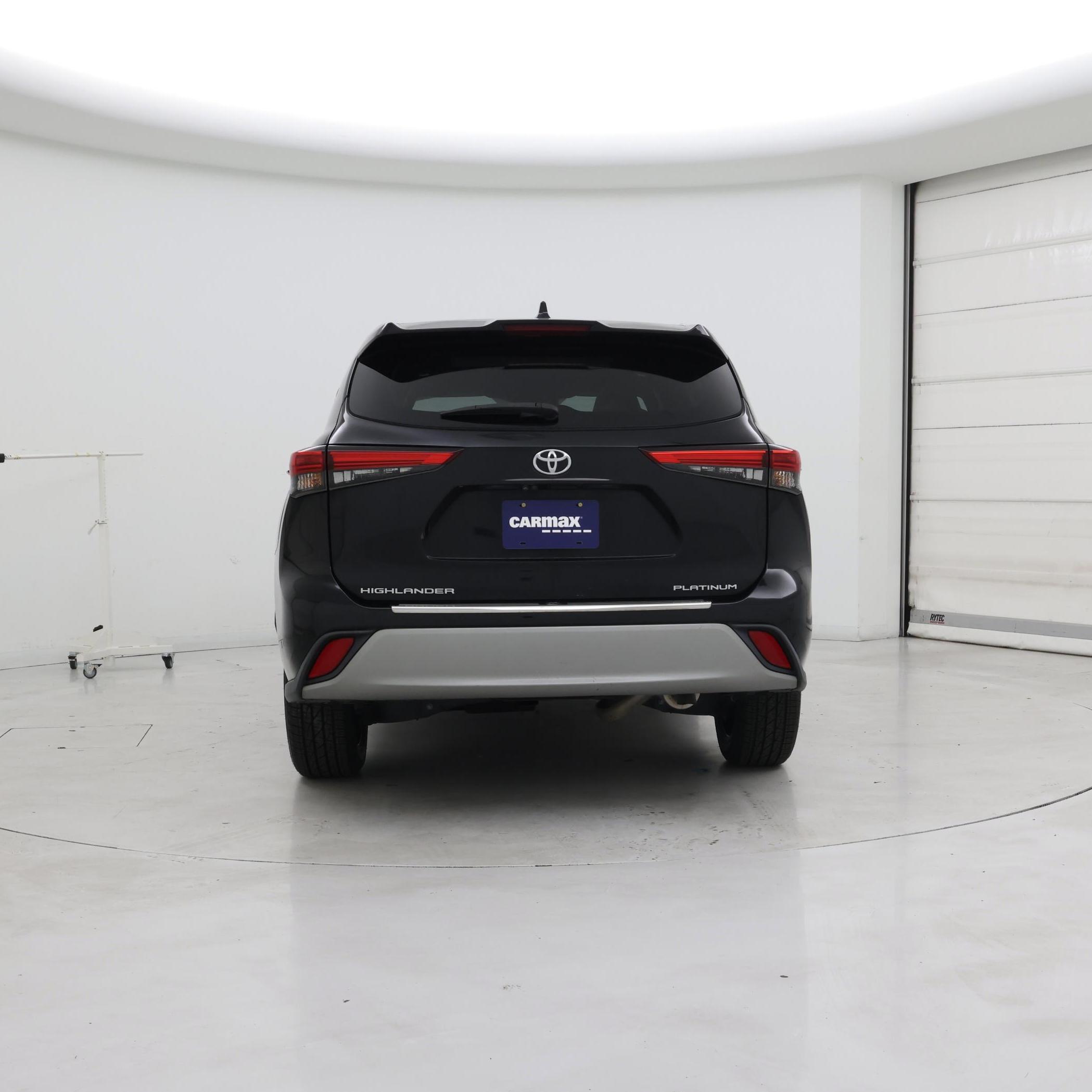 Thumbnail: 2020 Toyota Highlander - 6