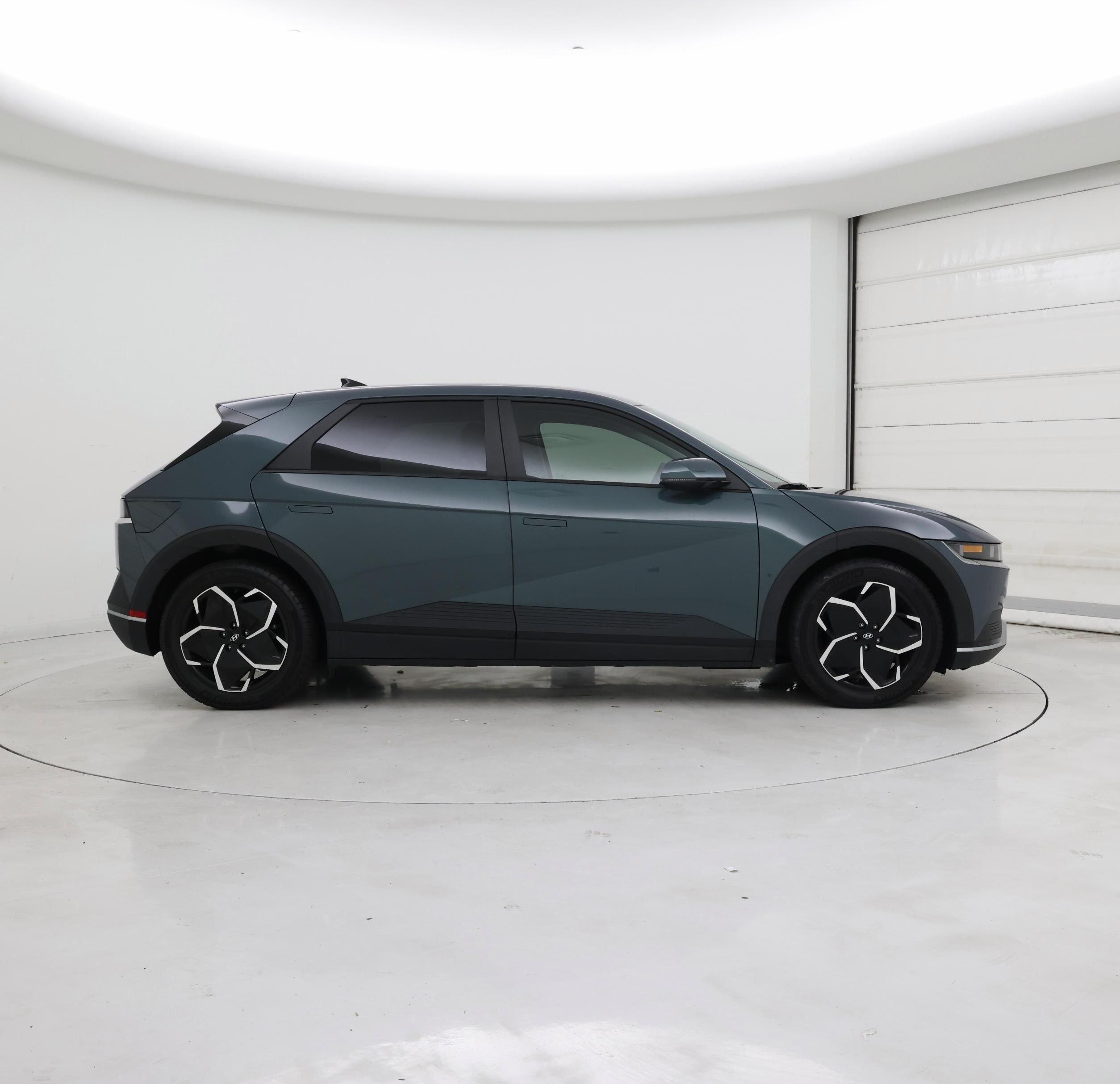 Thumbnail: 2022 Hyundai Ioniq 5 - 7