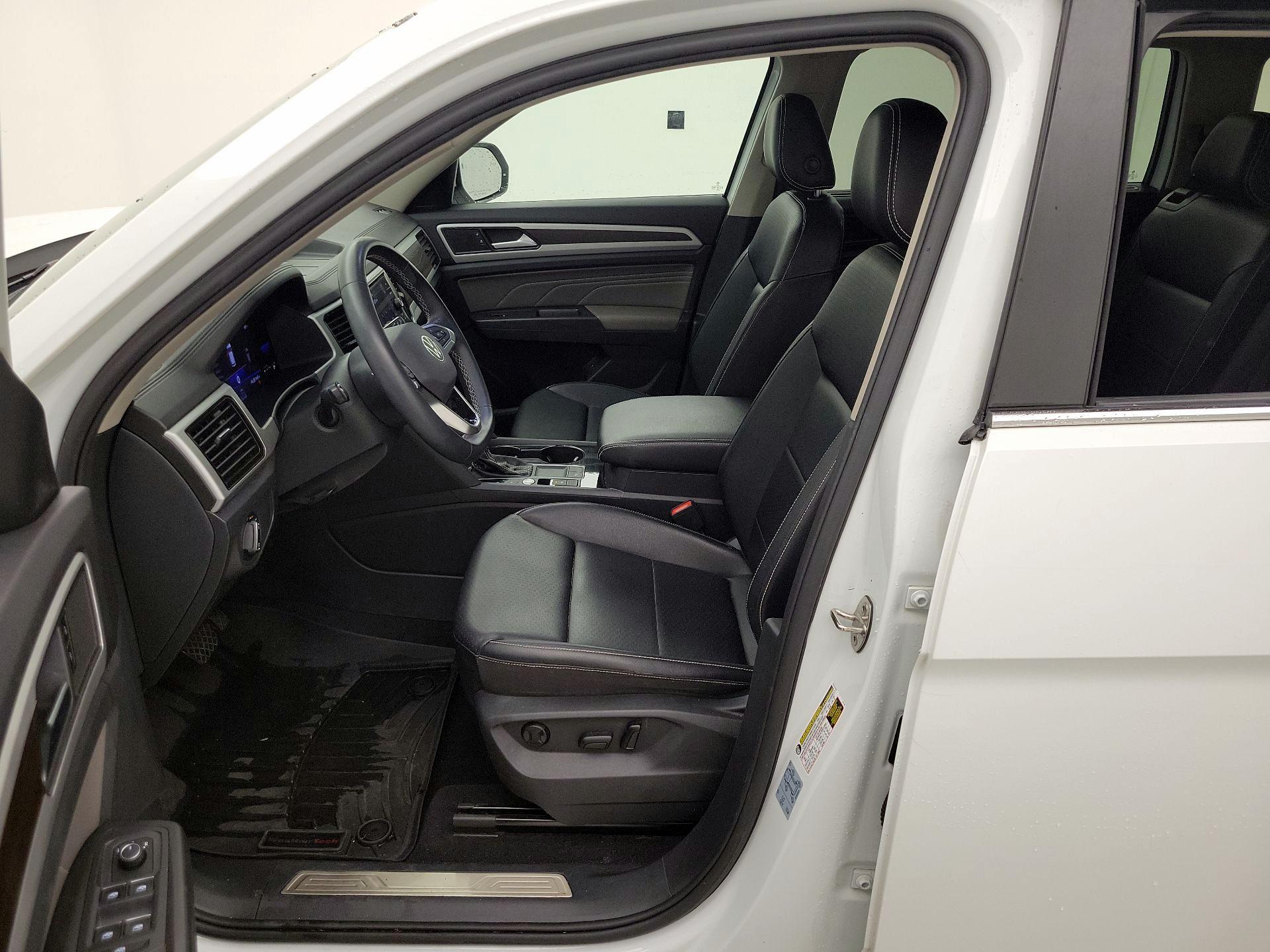 Thumbnail: 2022 Volkswagen Atlas - 11