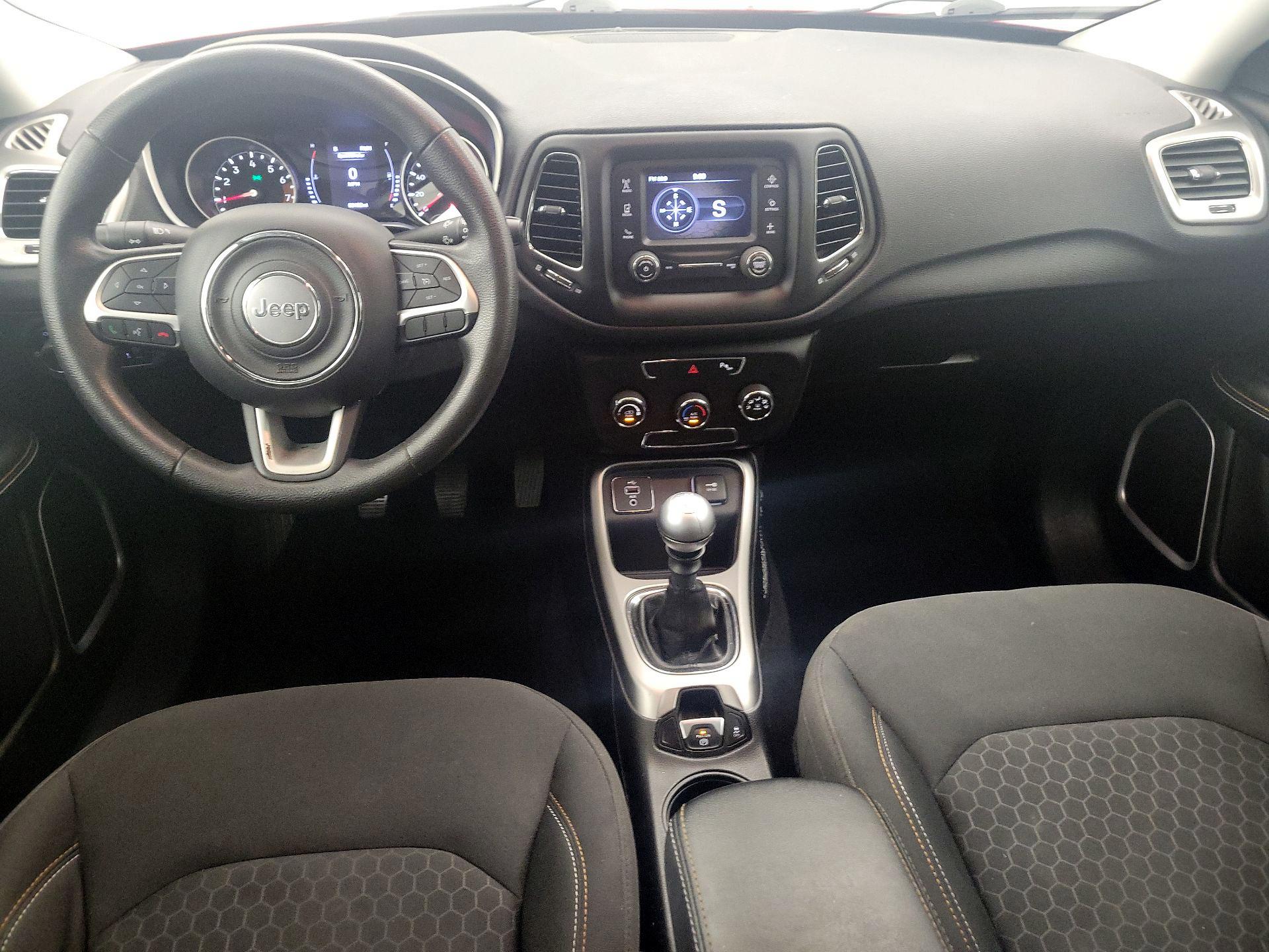 Thumbnail: 2017 Jeep Compass - 9