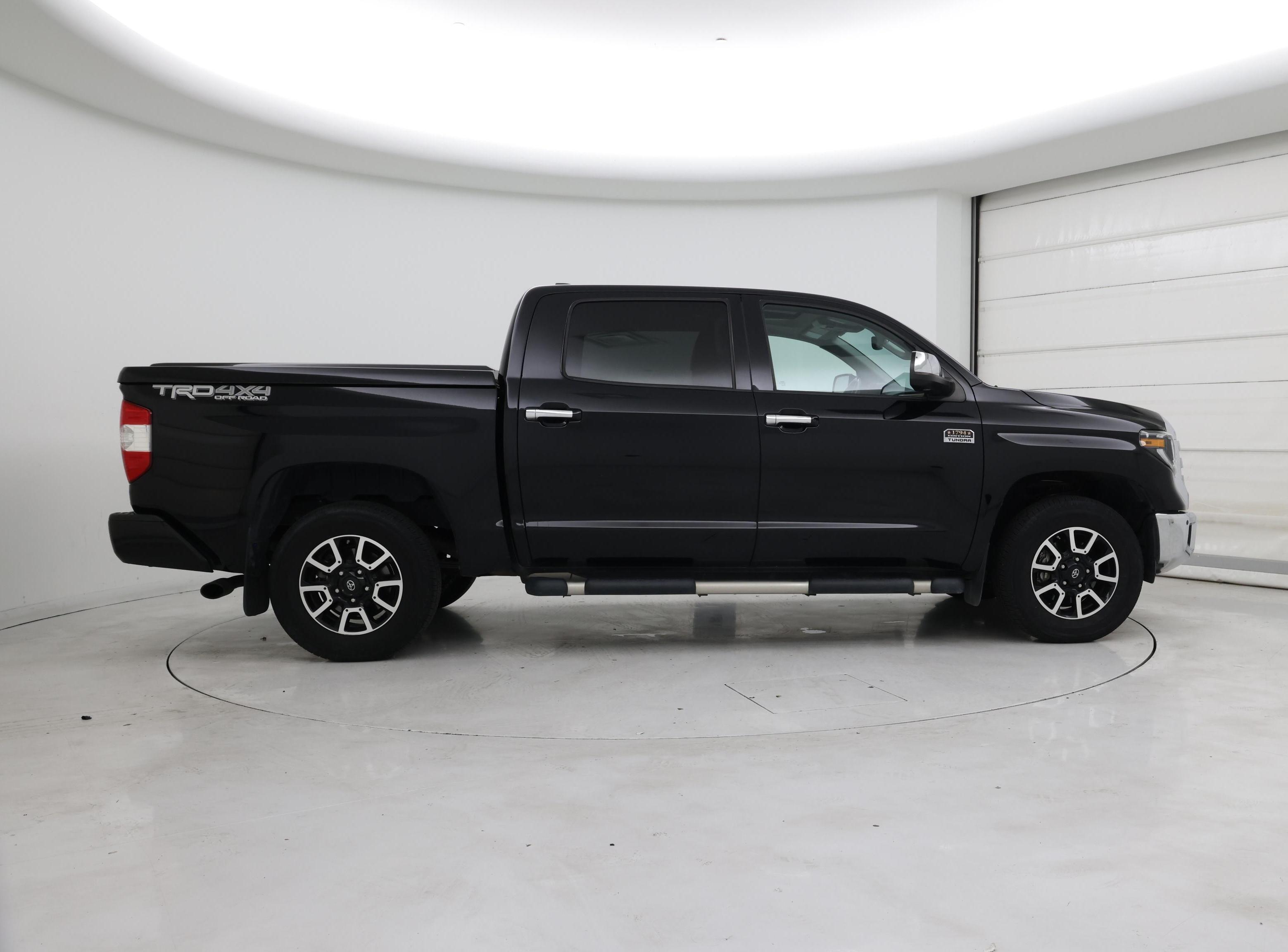 Thumbnail: 2021 Toyota Tundra - 7