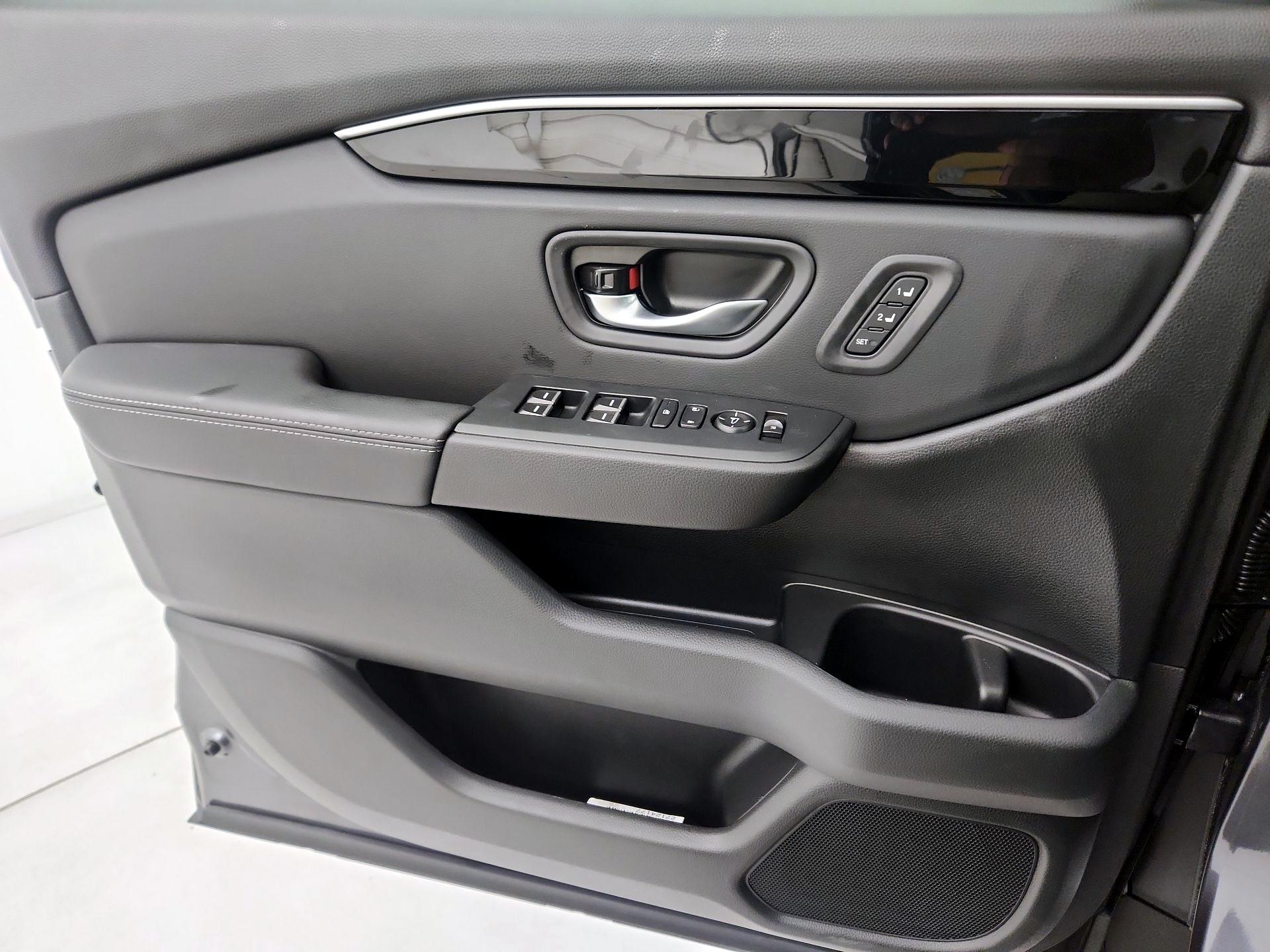 Thumbnail: 2025 Honda Pilot - 12