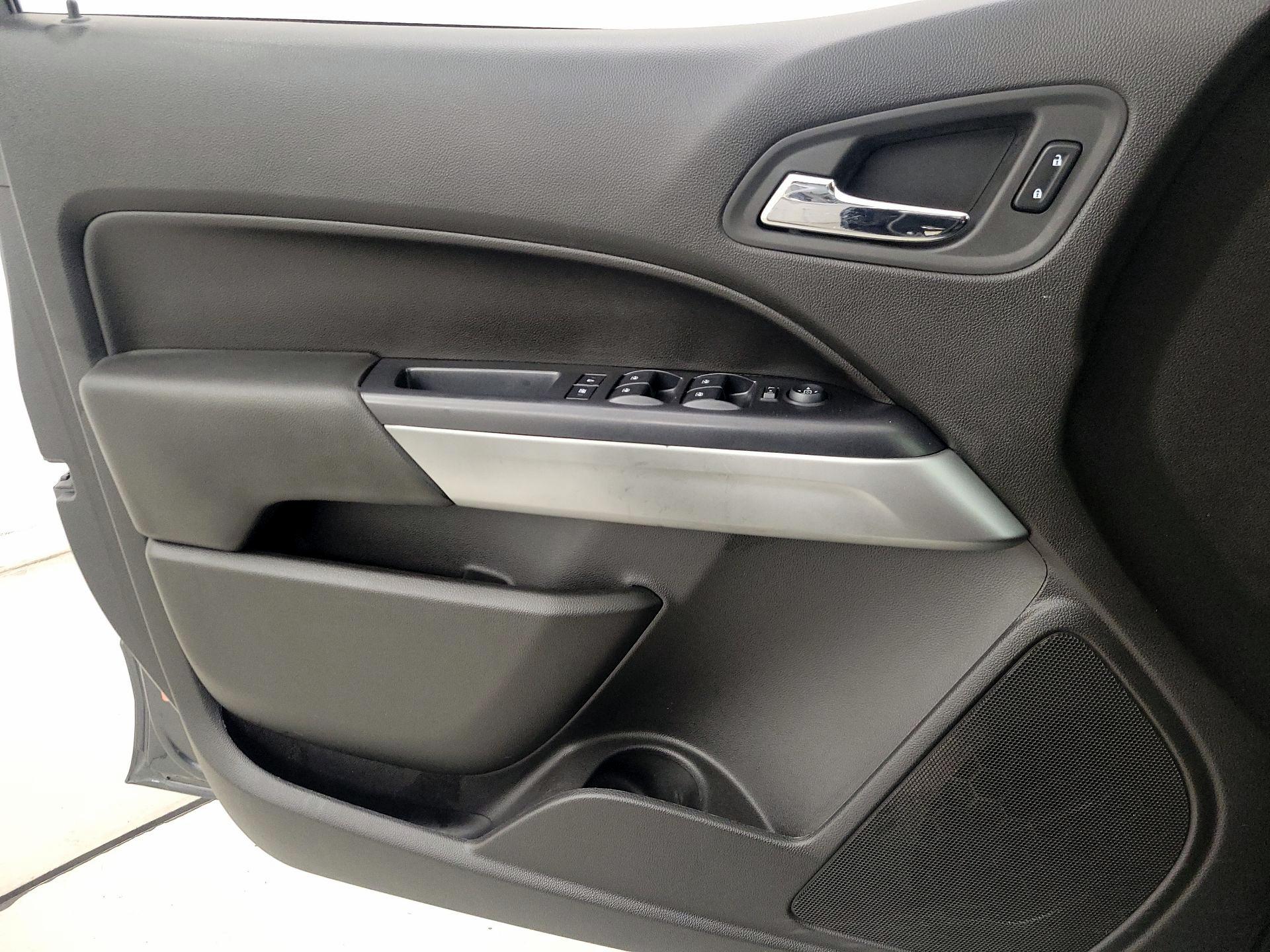 Thumbnail: 2016 Chevrolet Colorado - 12