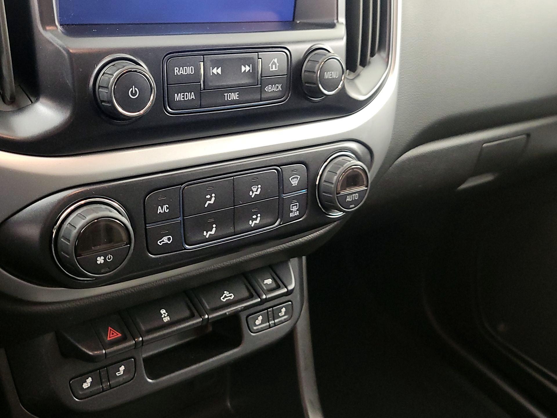 Thumbnail: 2016 Chevrolet Colorado - 16