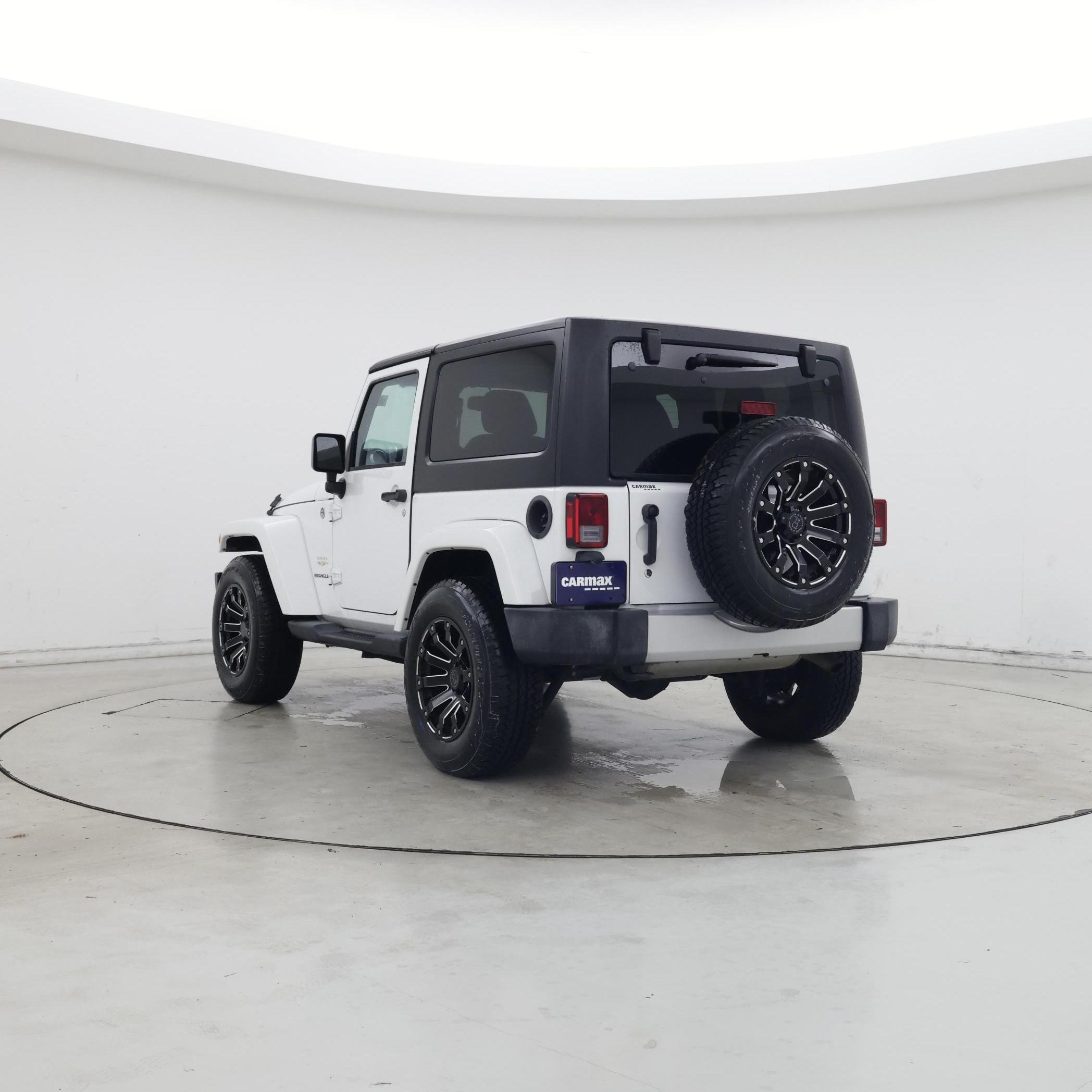 Thumbnail: 2015 Jeep Wrangler - 2