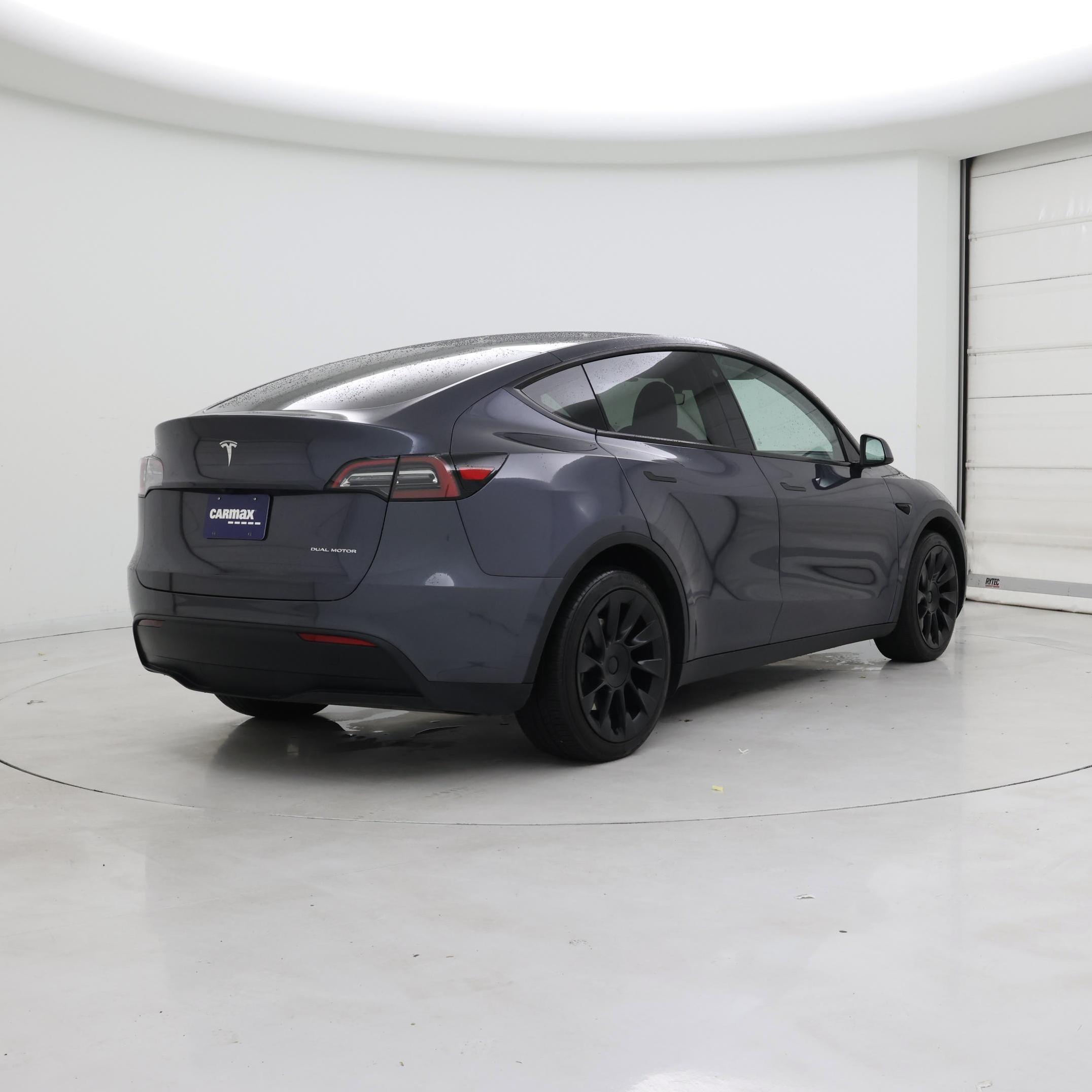 Thumbnail: 2023 Tesla Model Y - 8