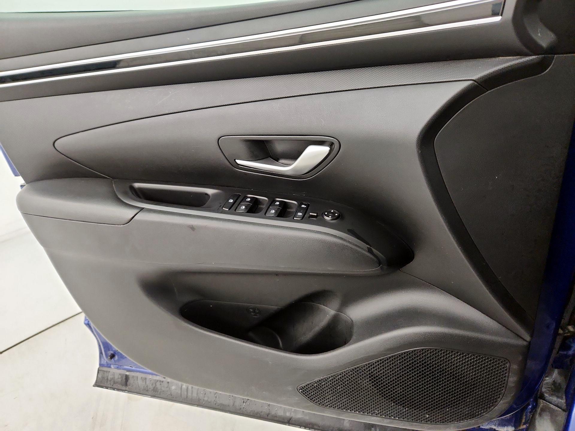 Thumbnail: 2023 Hyundai Tucson - 12