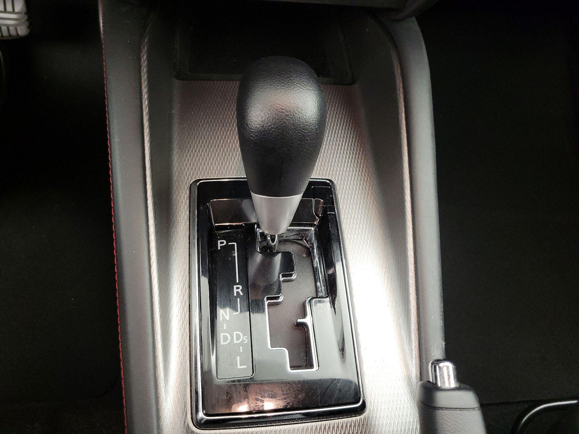 Thumbnail: 2019 Mitsubishi Outlander Sport - 17