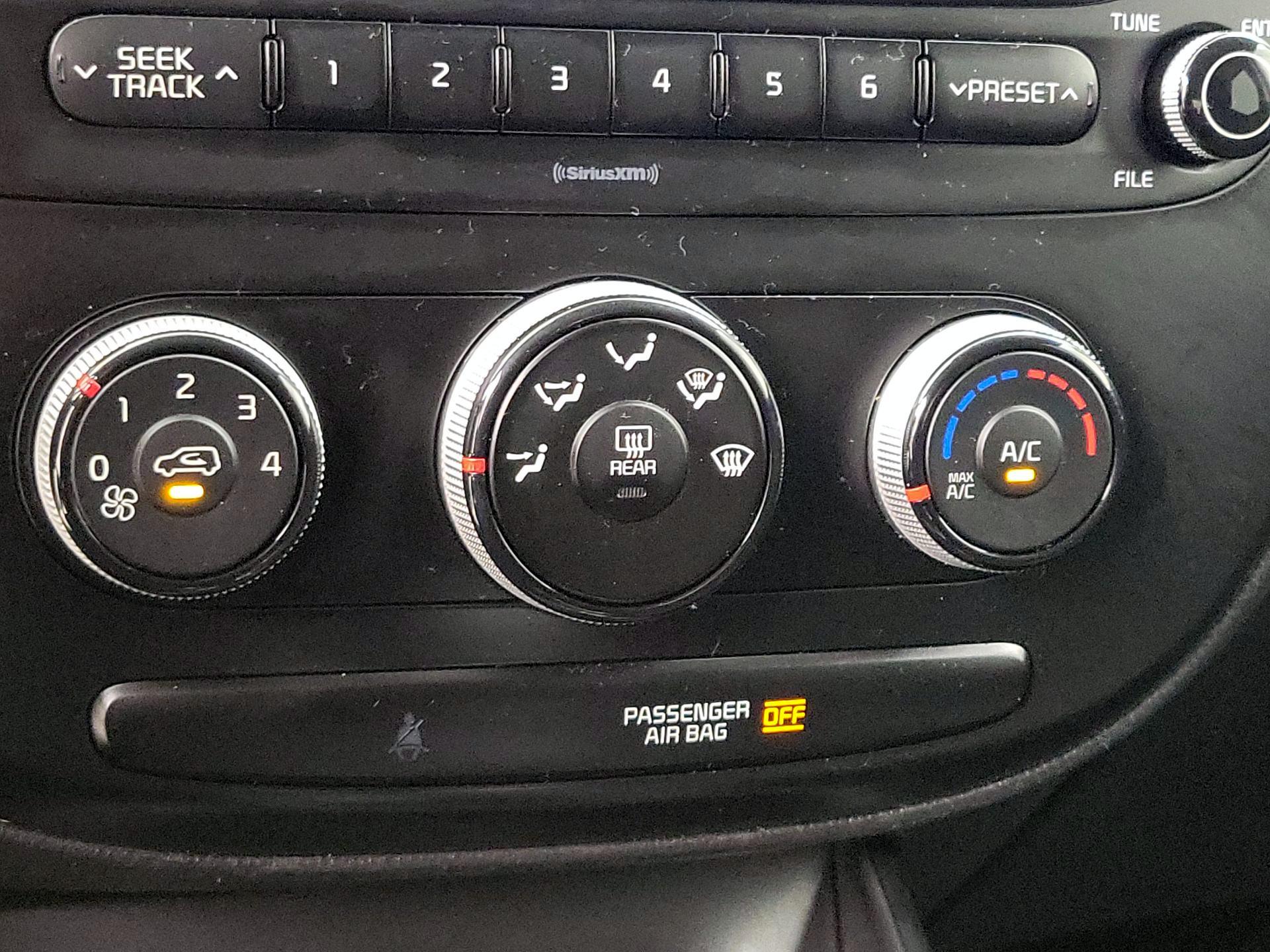 Thumbnail: 2018 Kia Soul - 15