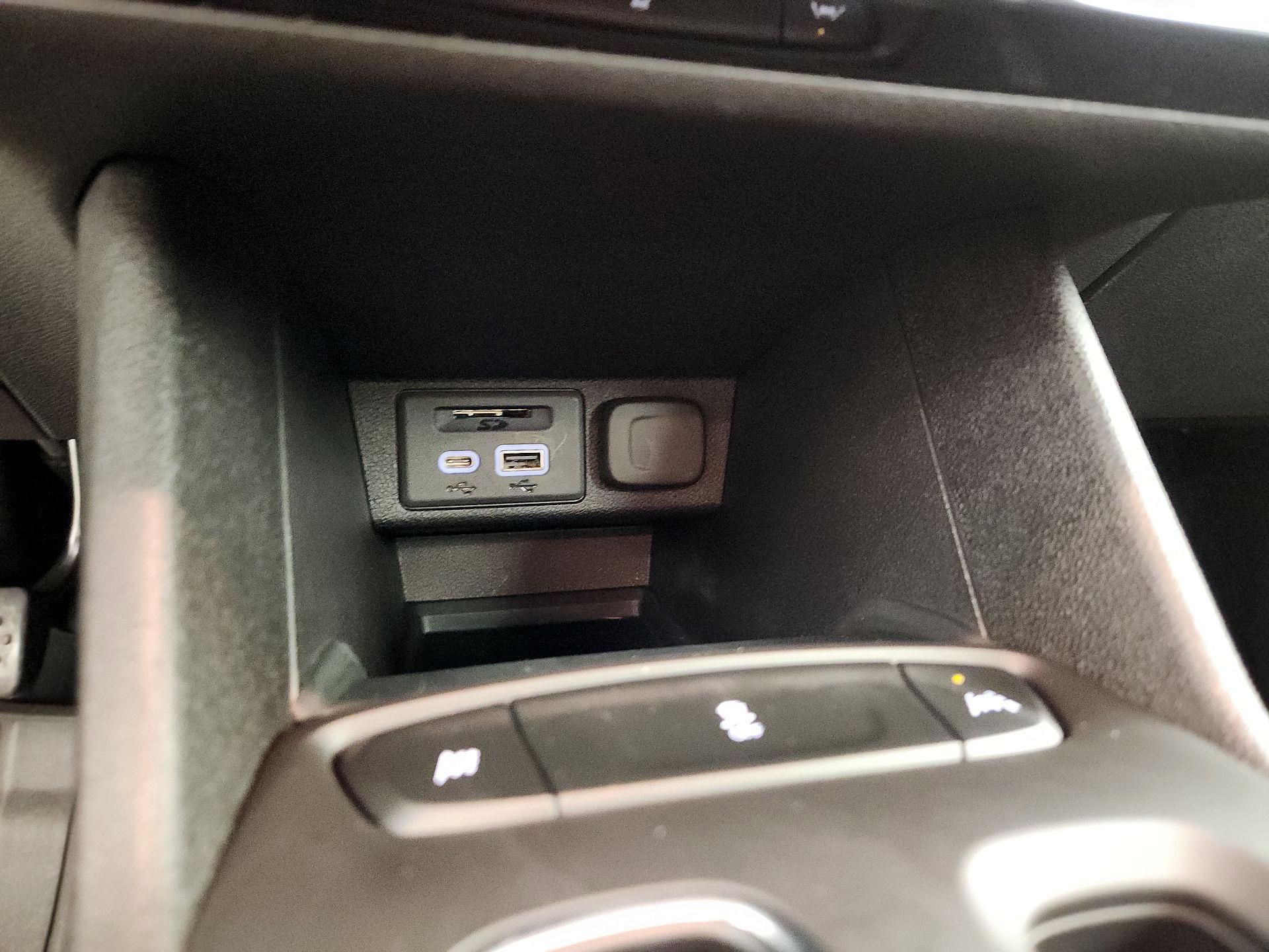 Thumbnail: 2023 Chevrolet Bolt EV - 18