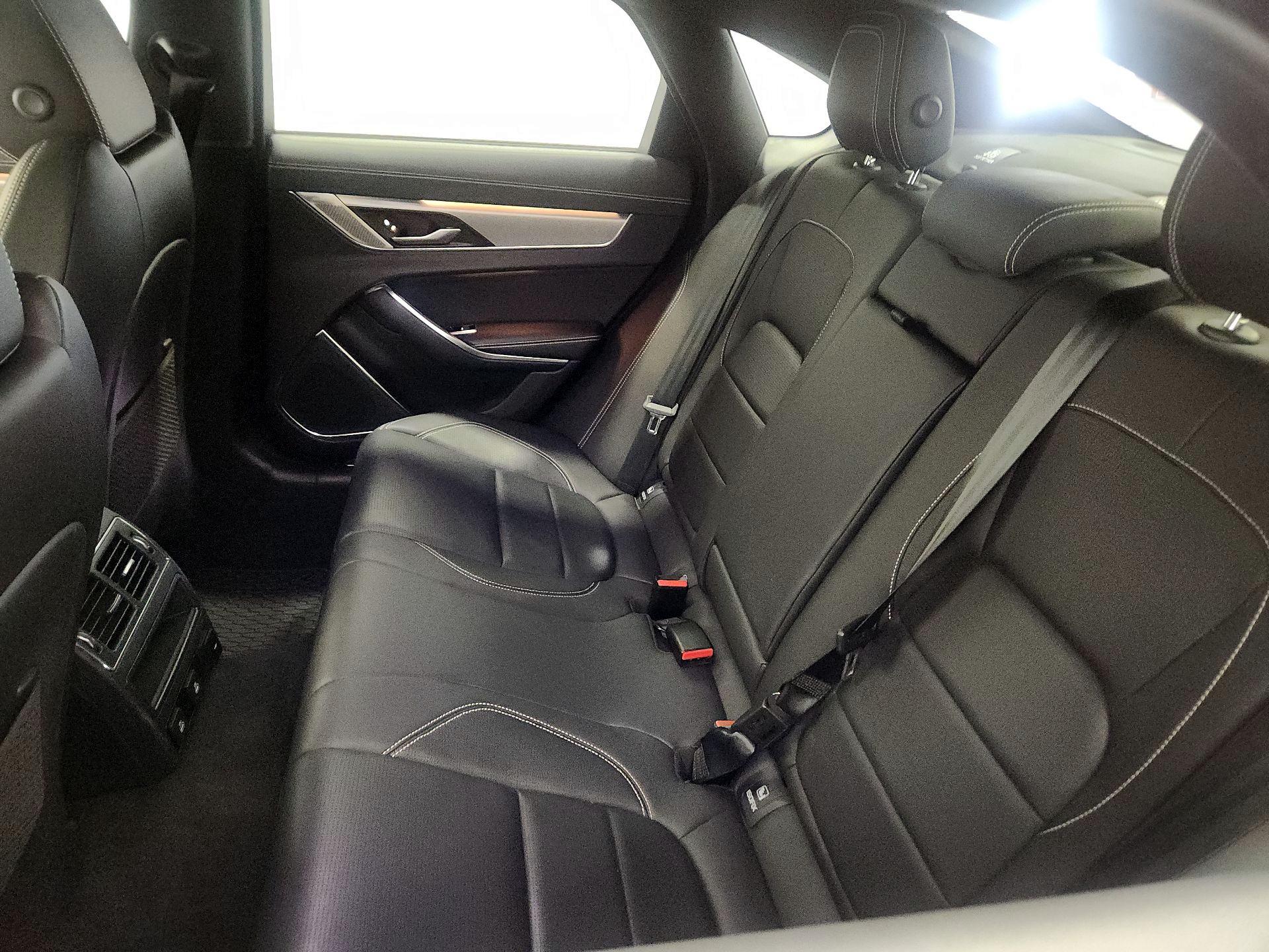 Thumbnail: 2024 Jaguar XF - 19