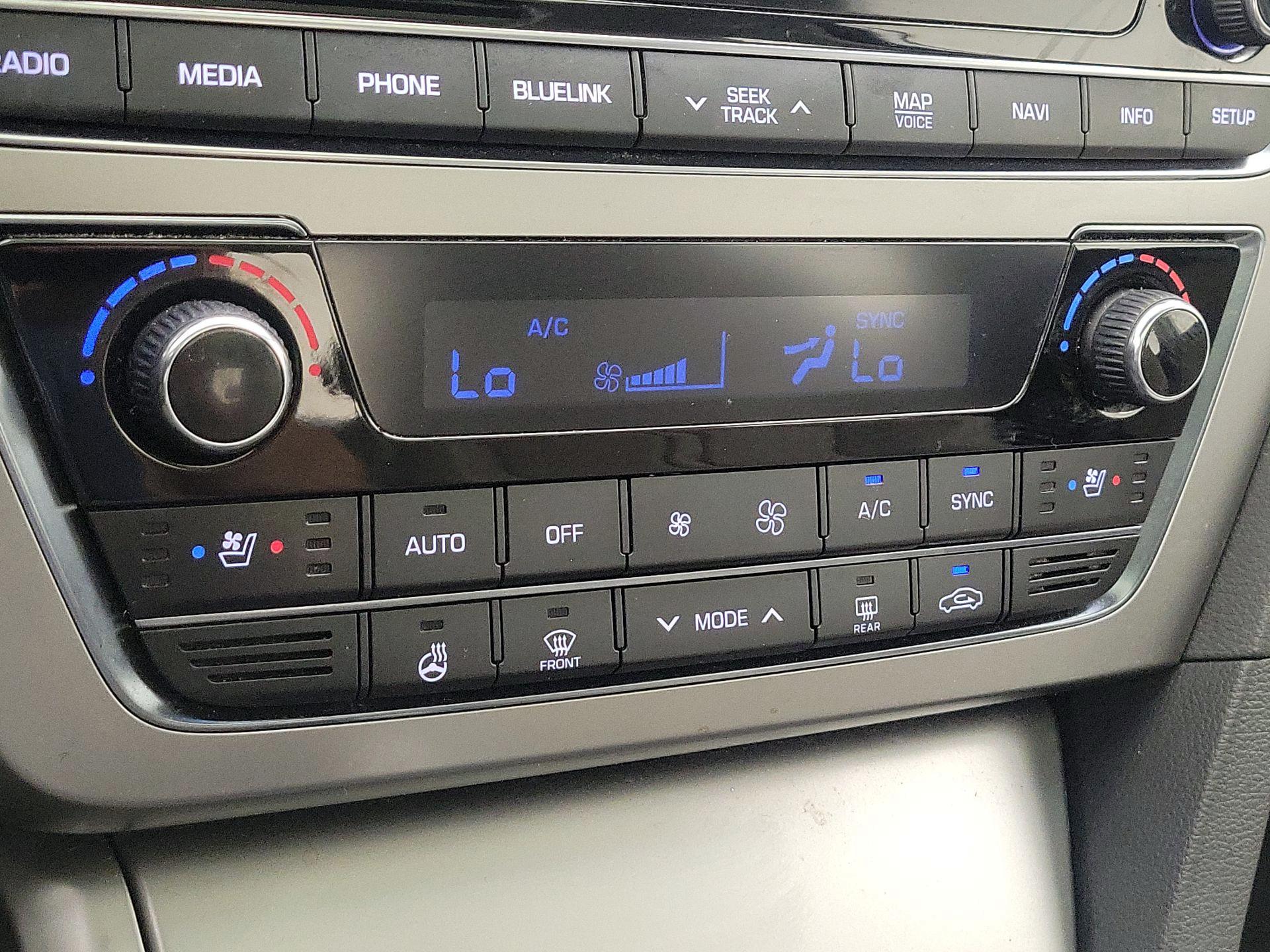 Thumbnail: 2015 Hyundai Sonata - 16