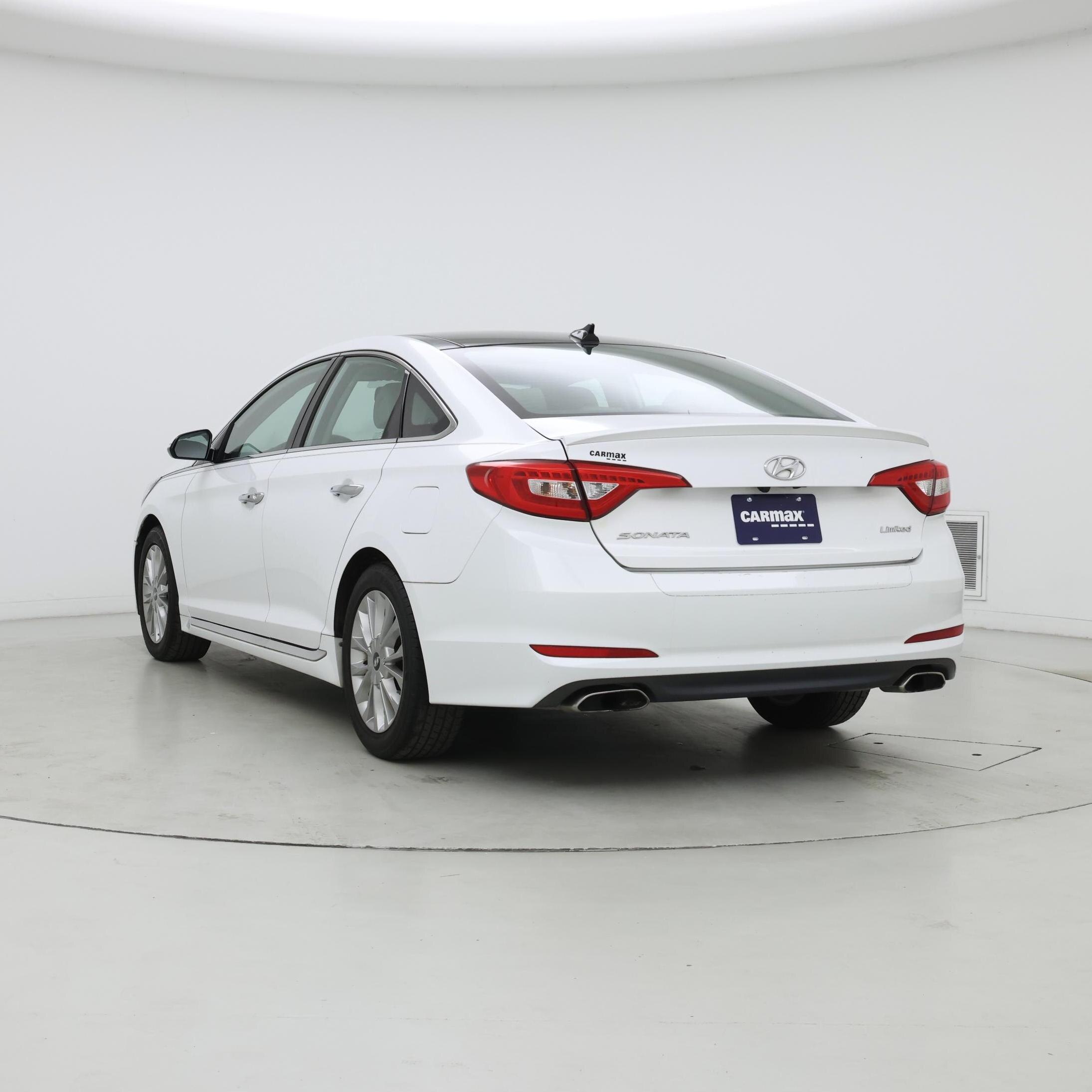 Thumbnail: 2015 Hyundai Sonata - 2