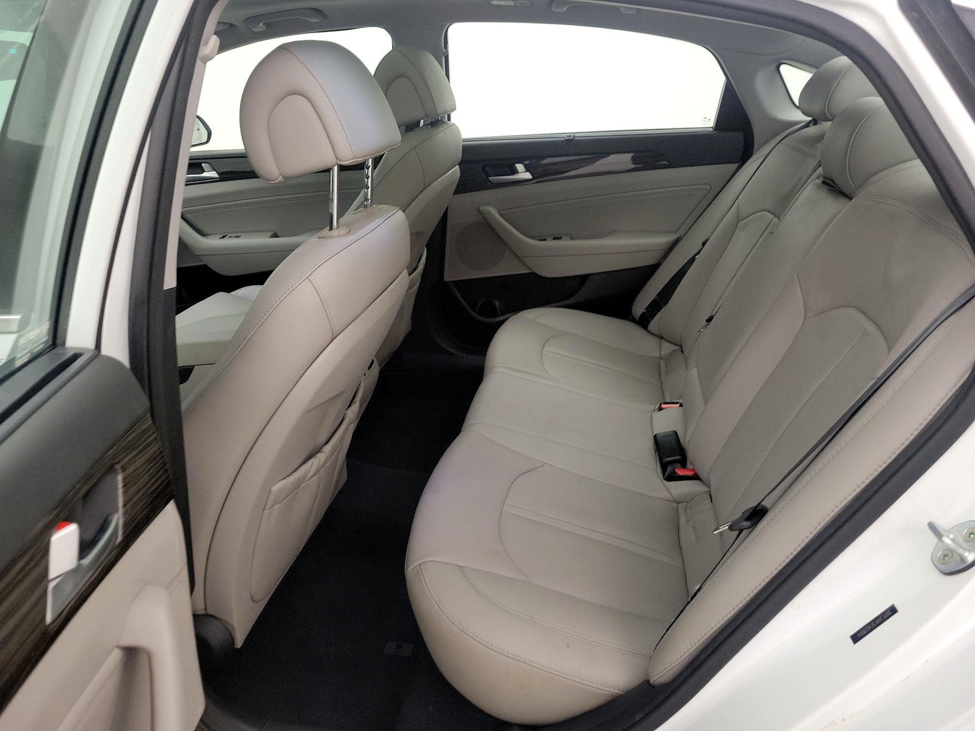Thumbnail: 2015 Hyundai Sonata - 20