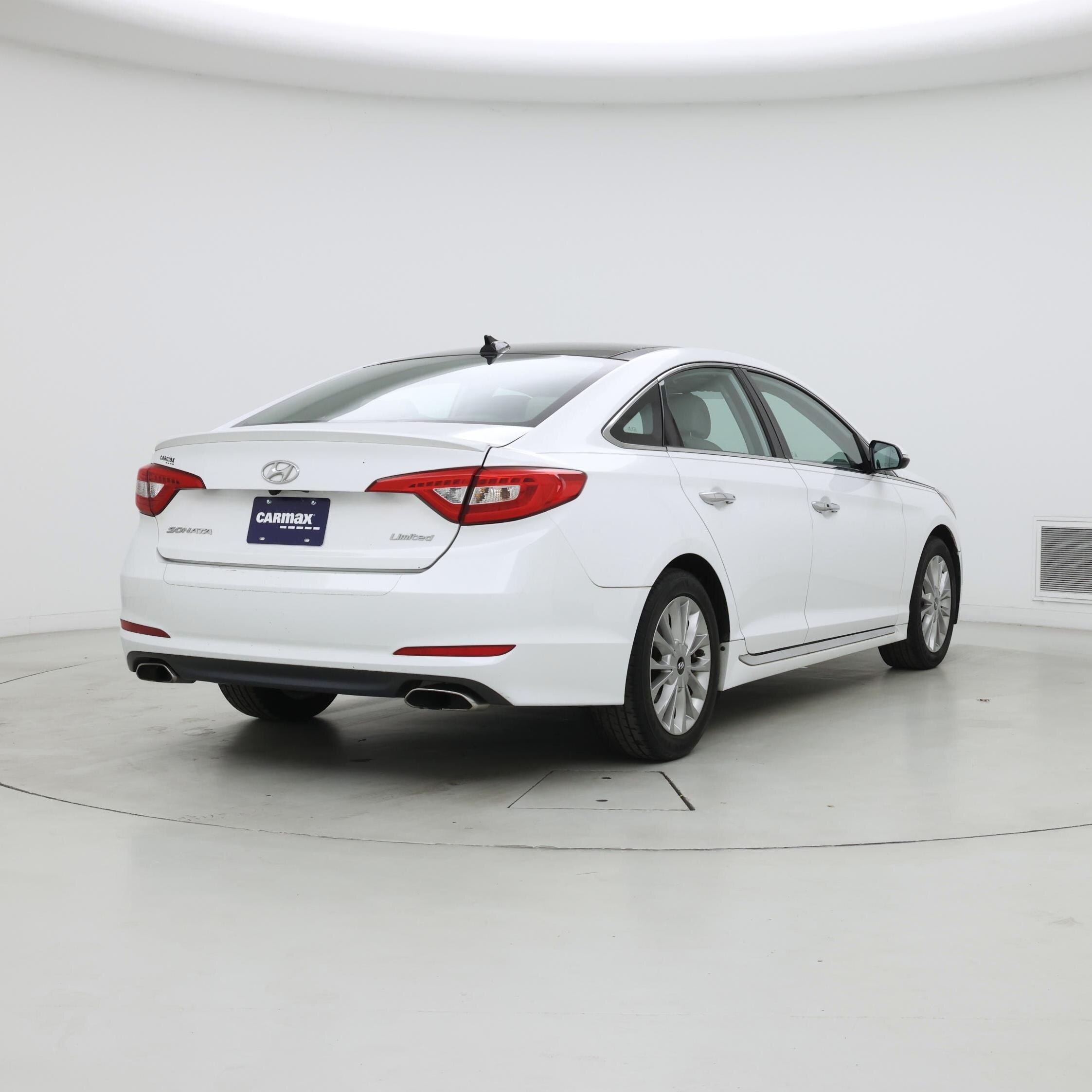 Thumbnail: 2015 Hyundai Sonata - 8