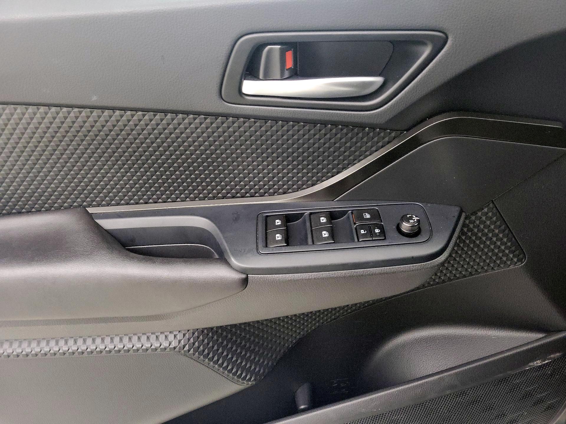 Thumbnail: 2019 Toyota C-HR - 12