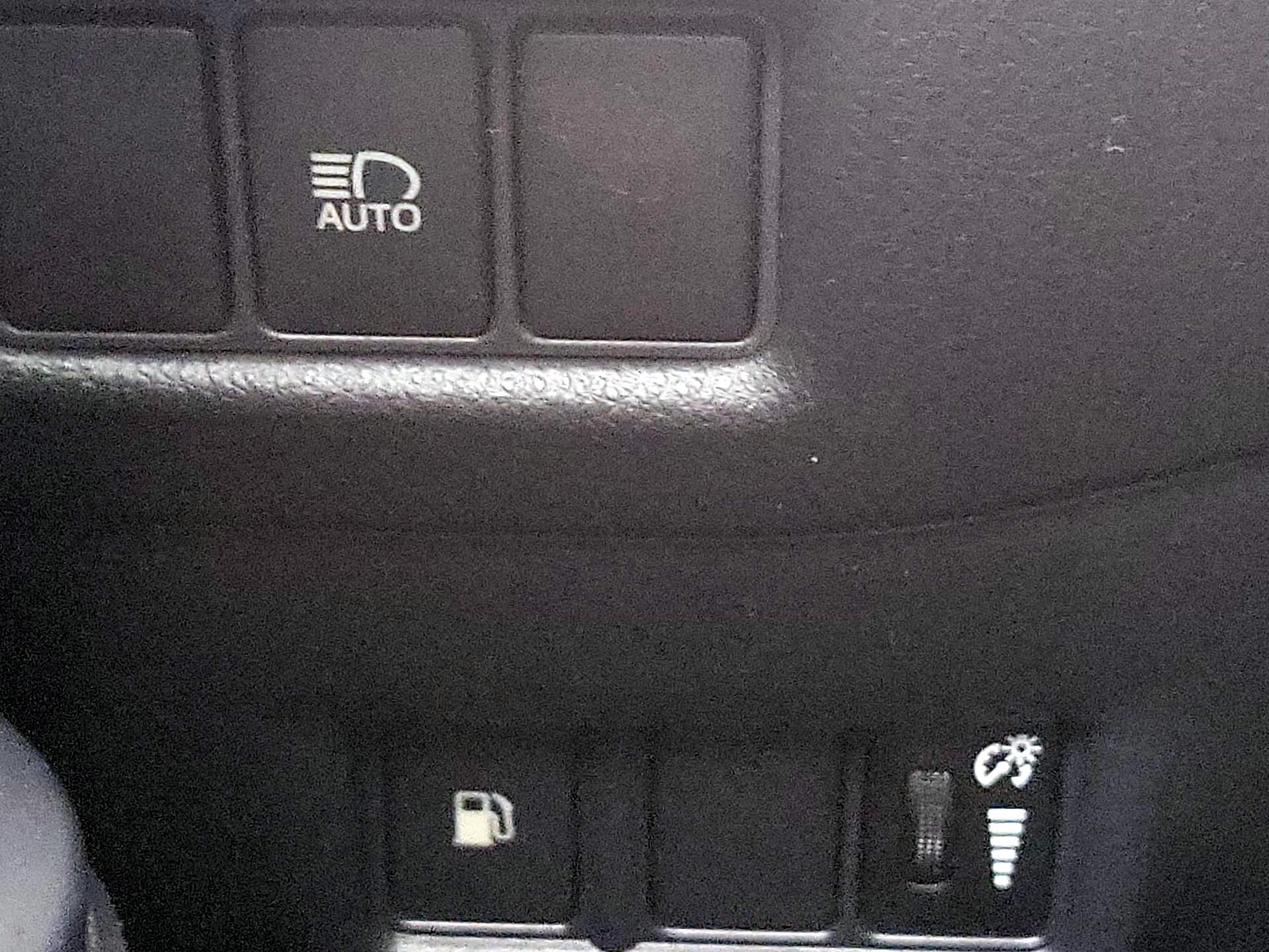 Thumbnail: 2019 Toyota C-HR - 13