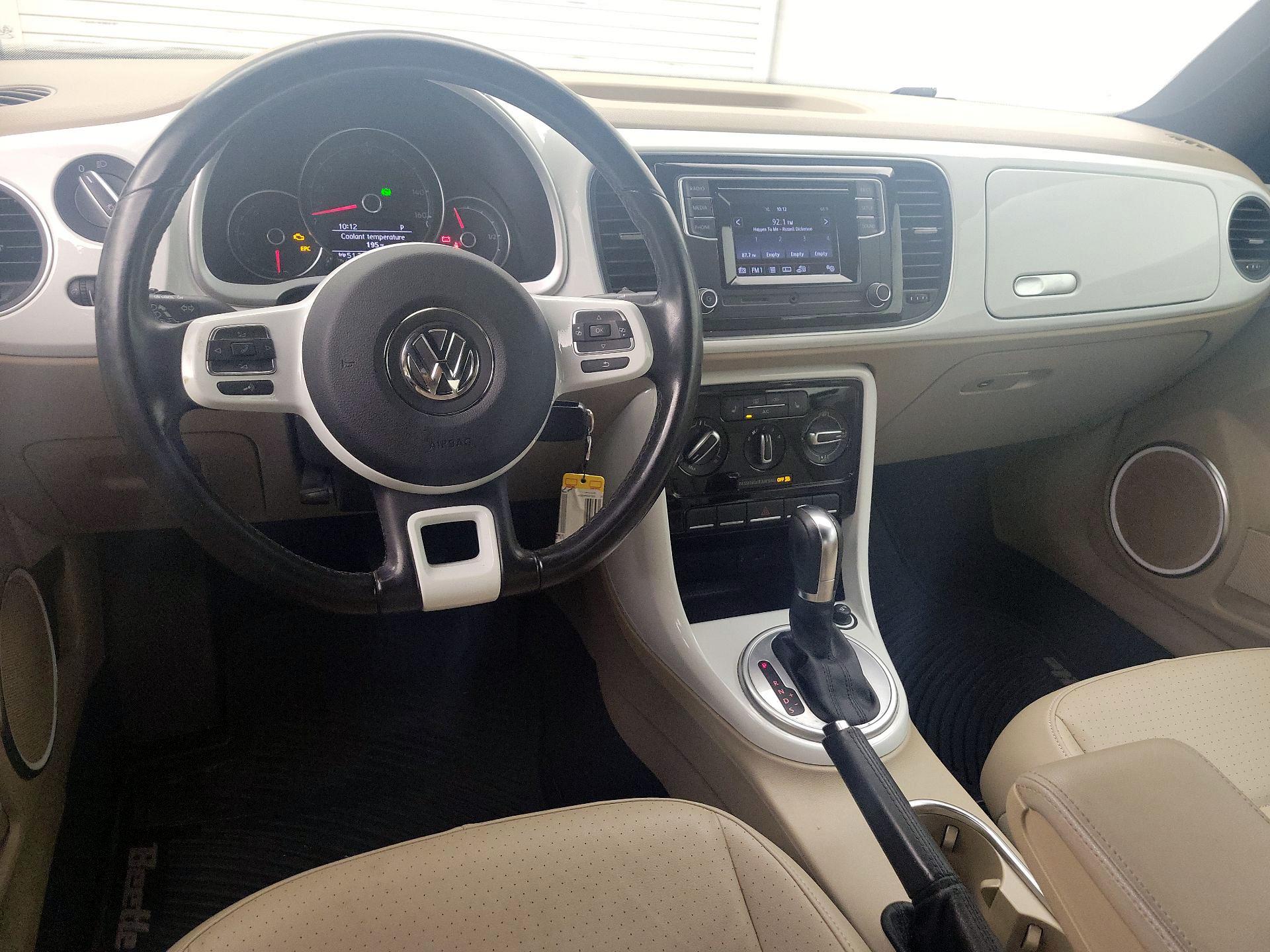 Thumbnail: 2018 Volkswagen Beetle - 9