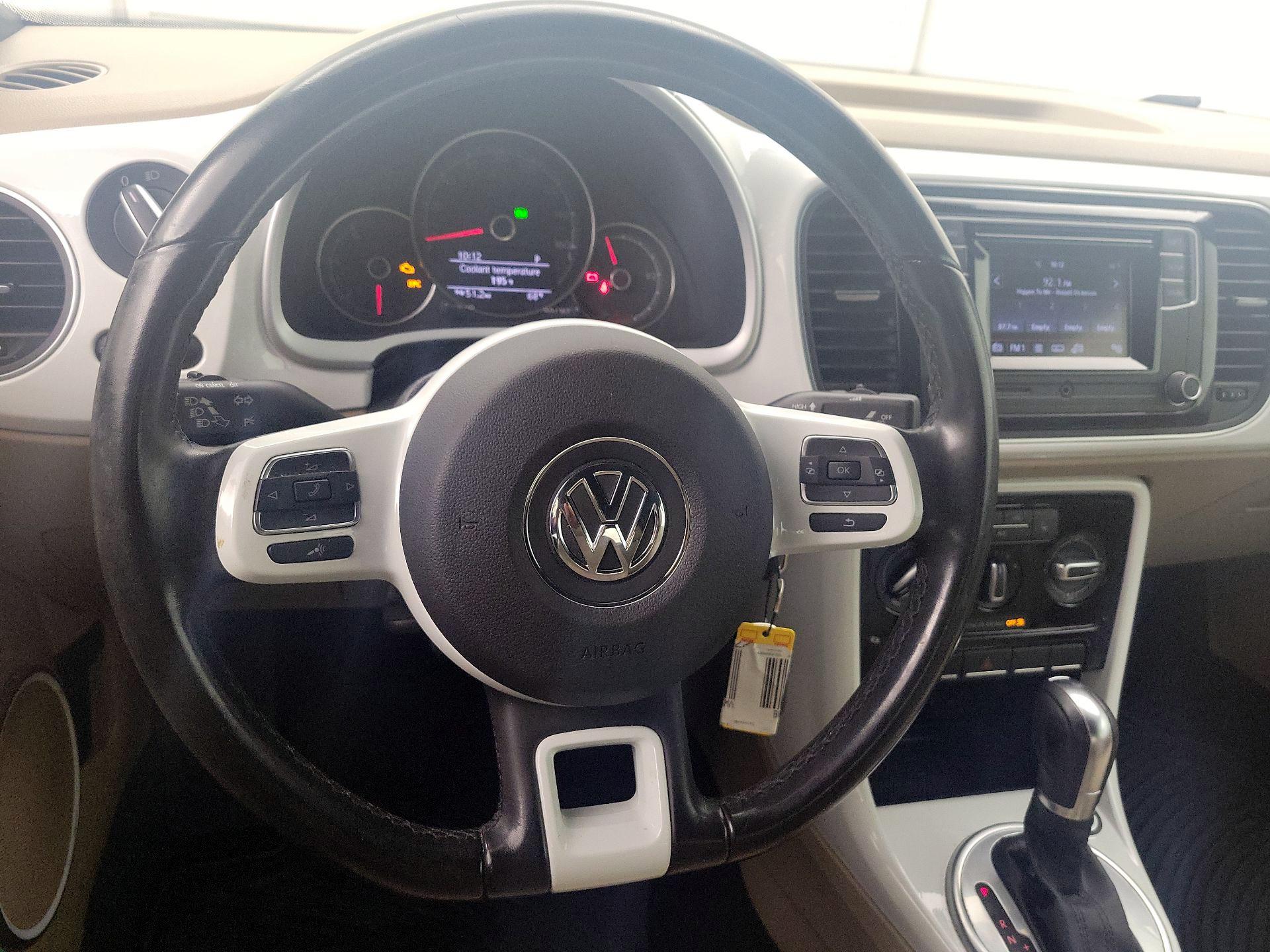 Thumbnail: 2018 Volkswagen Beetle - 10