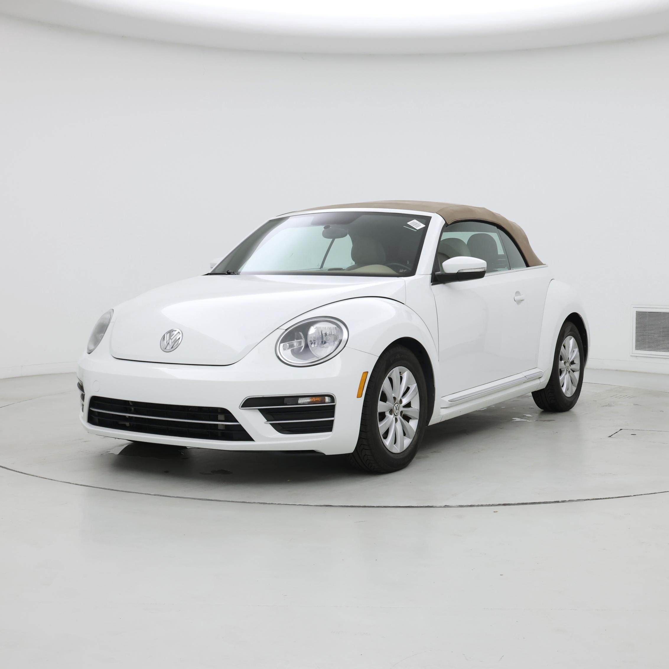 Thumbnail: 2018 Volkswagen Beetle - 4