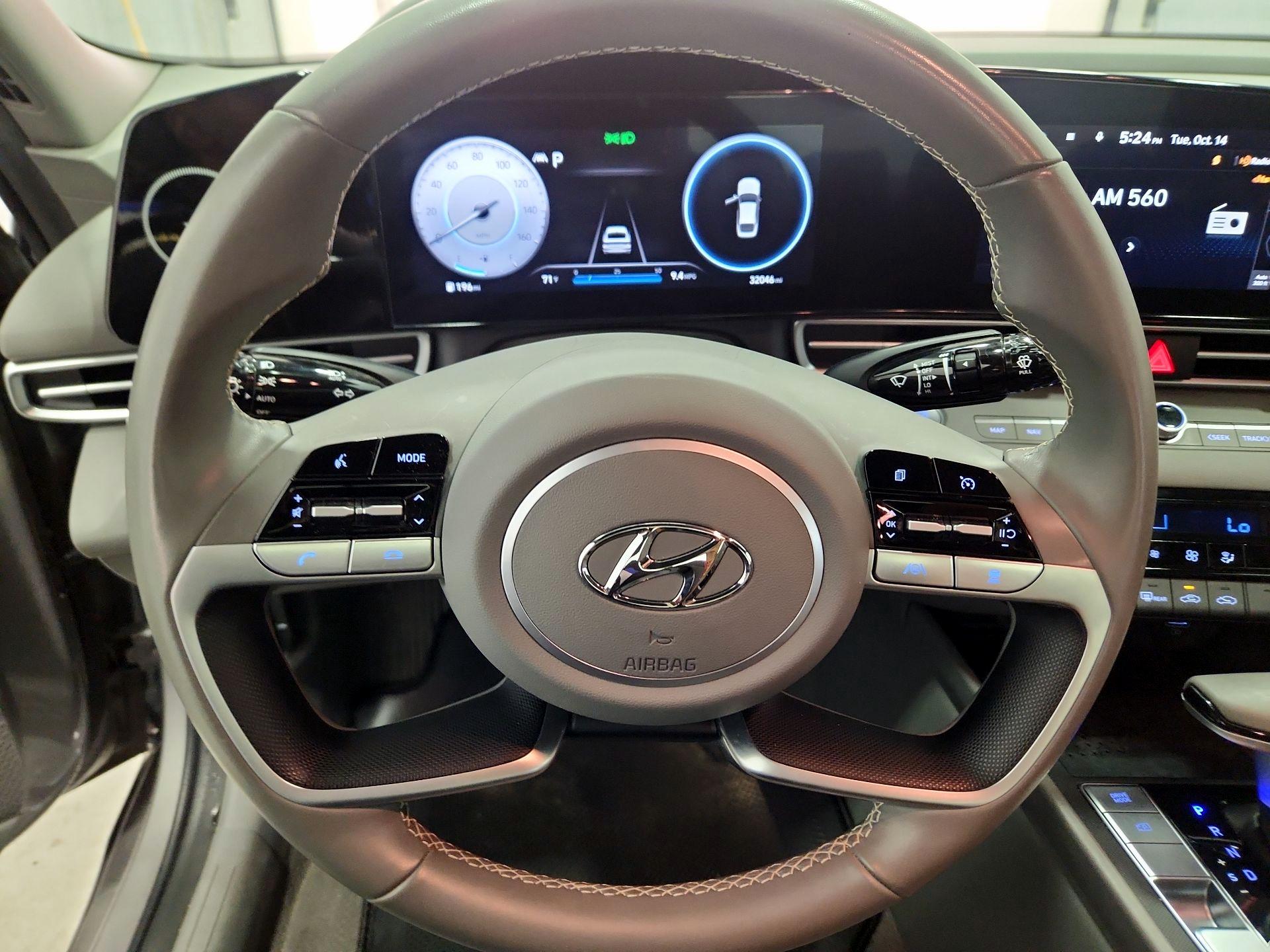 Thumbnail: 2023 Hyundai Elantra - 10