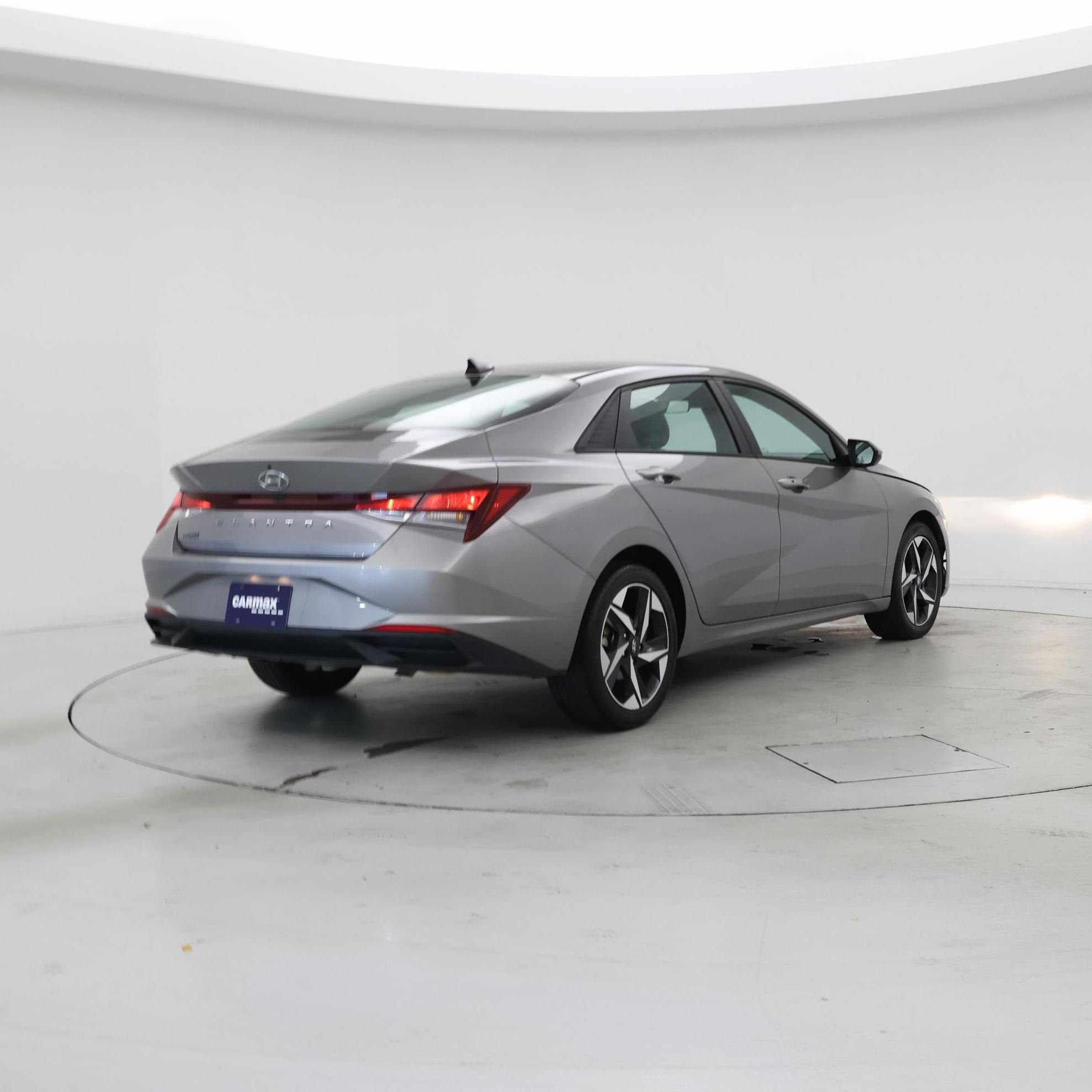 Thumbnail: 2023 Hyundai Elantra - 8