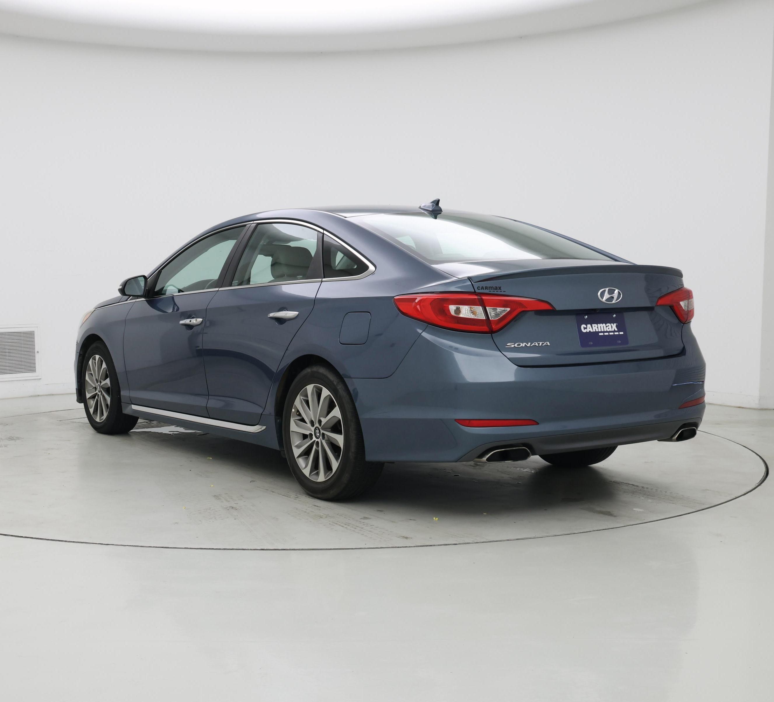 Thumbnail: 2016 Hyundai Sonata - 2