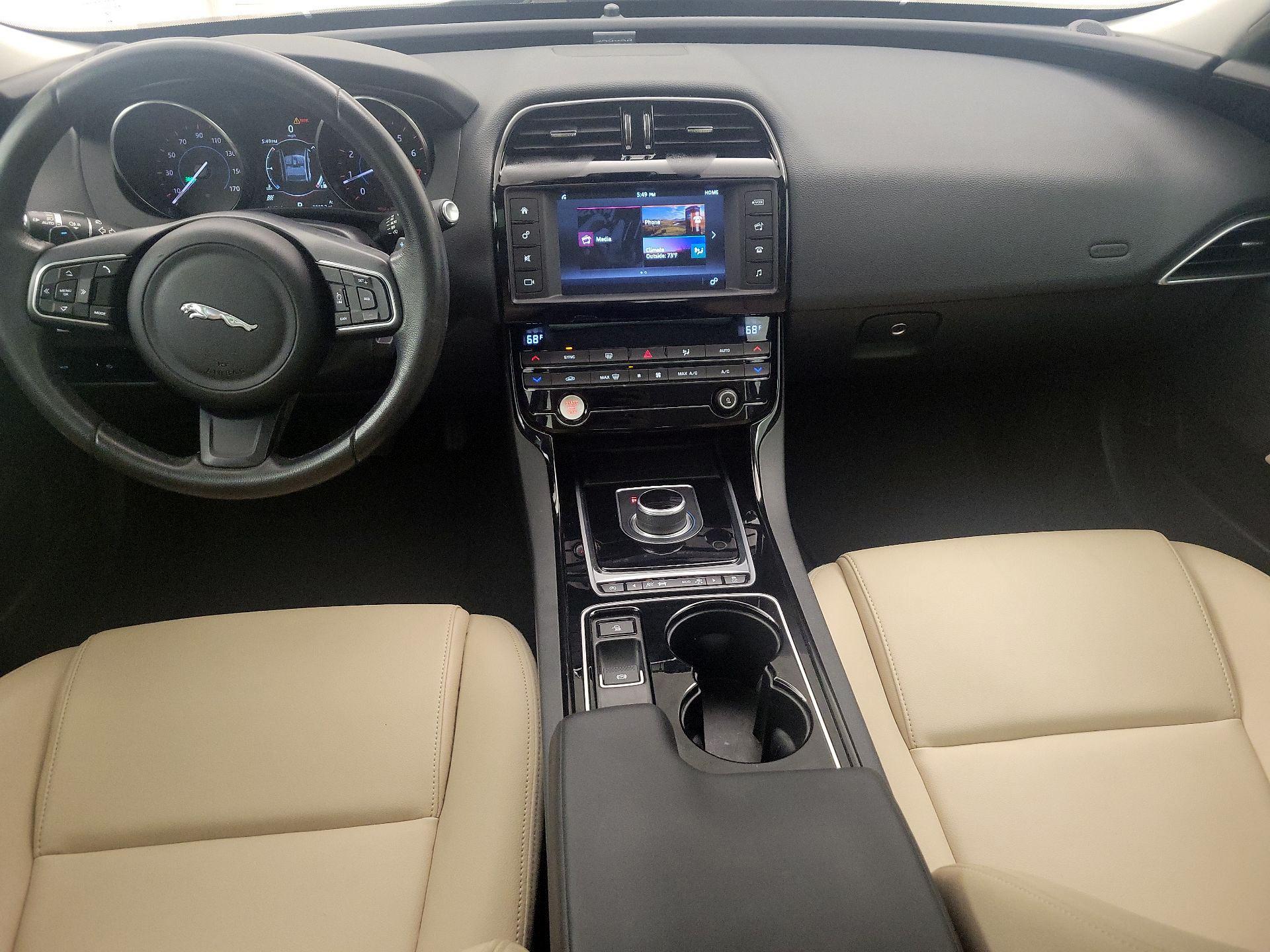 Thumbnail: 2017 Jaguar XE - 9