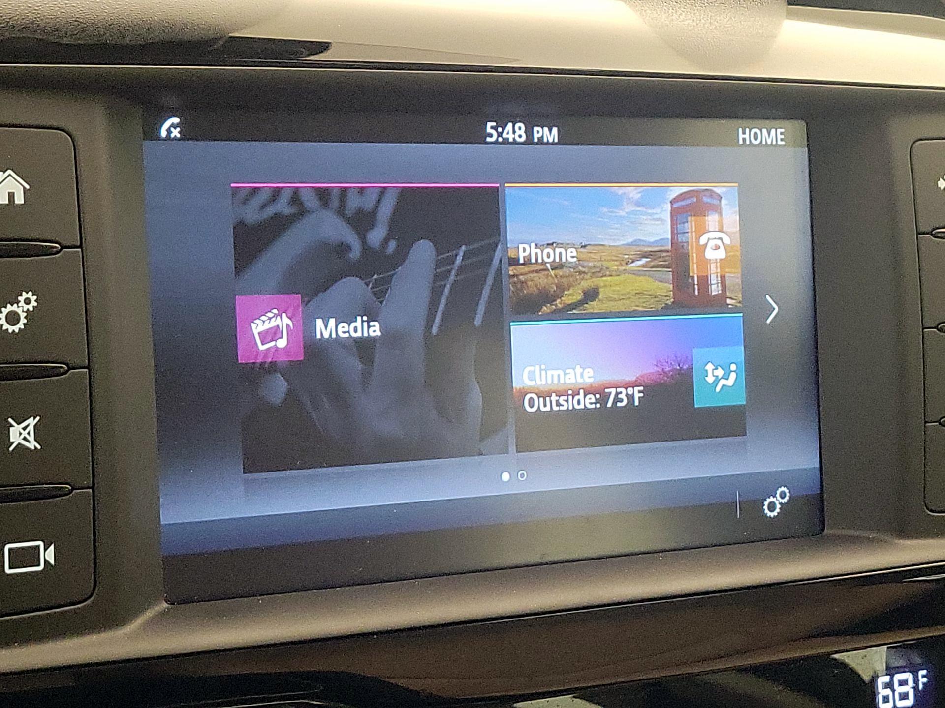 Thumbnail: 2017 Jaguar XE - 15