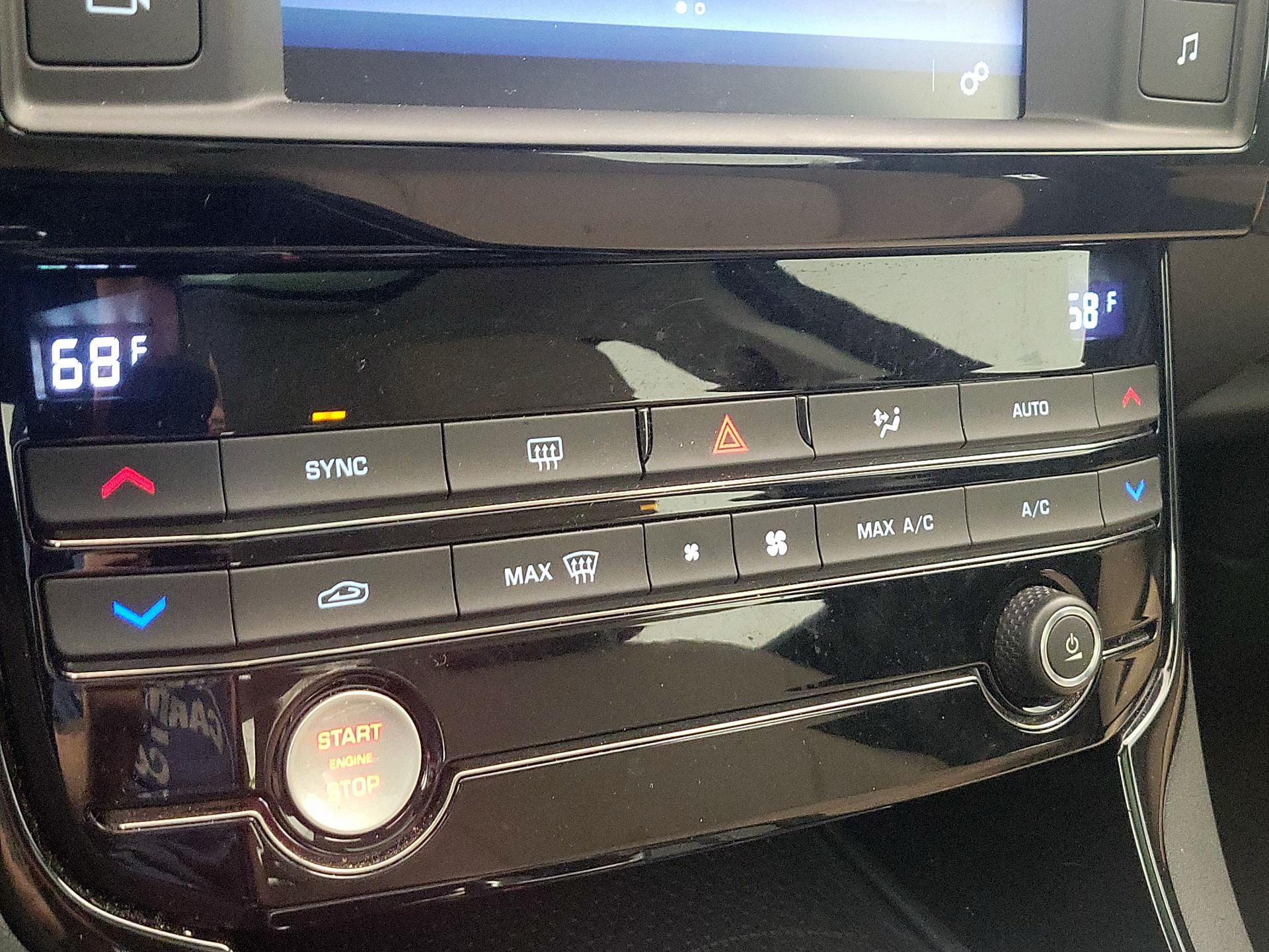 Thumbnail: 2017 Jaguar XE - 16