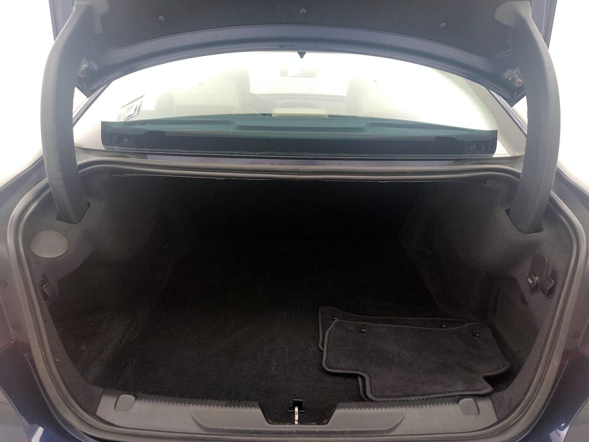 Thumbnail: 2017 Jaguar XE - 20