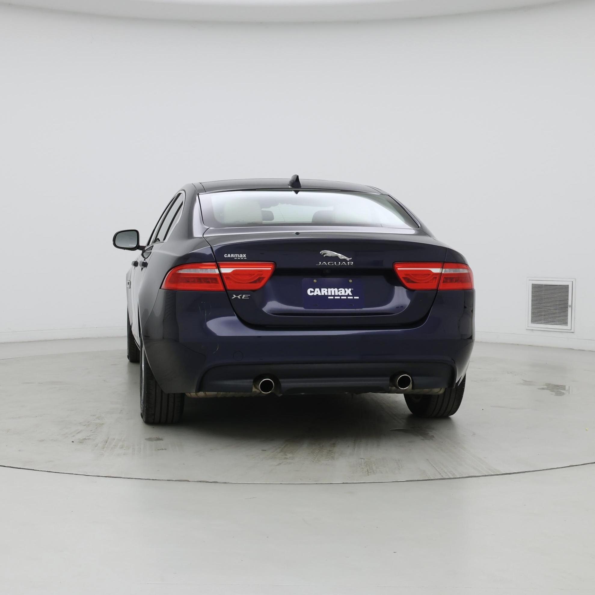 Thumbnail: 2017 Jaguar XE - 6