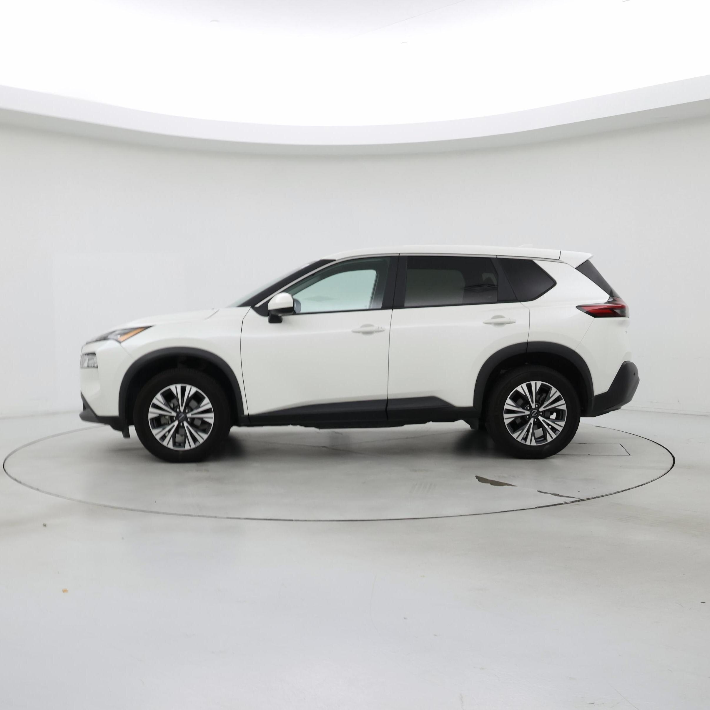 Thumbnail: 2023 Nissan Rogue - 3