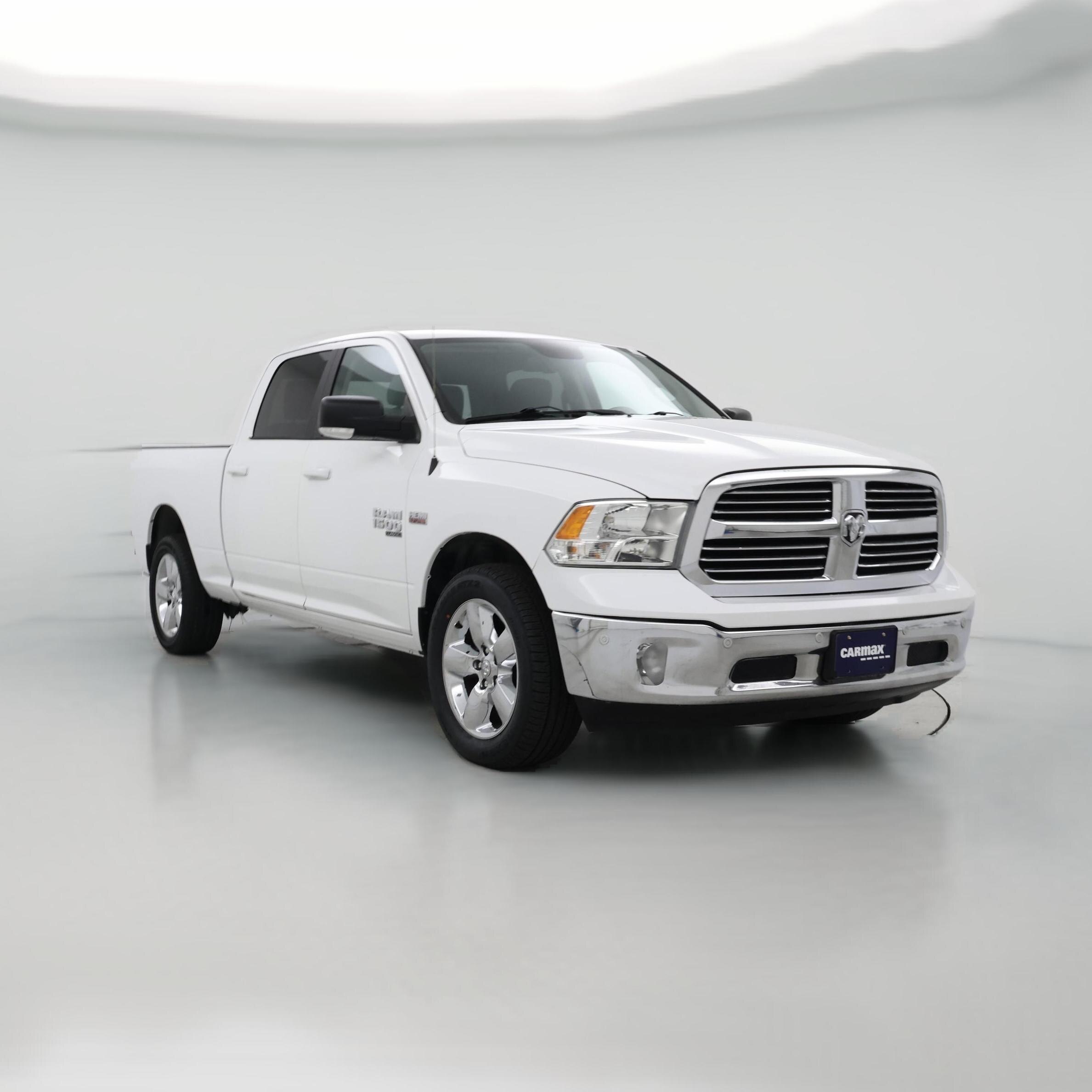 Thumbnail: 2019 RAM 1500 Classic - 1