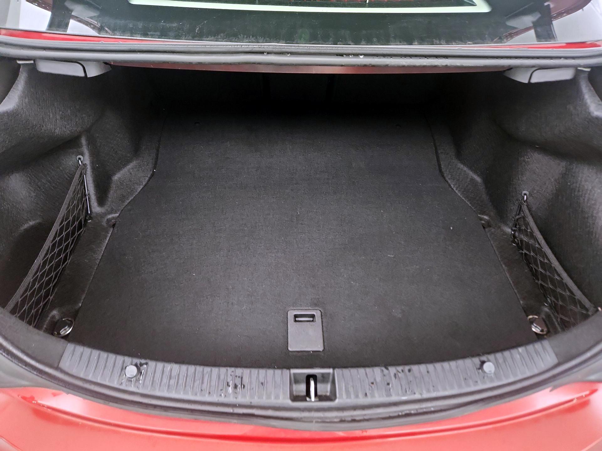 Thumbnail: 2016 Mercedes-Benz C-Class - 19