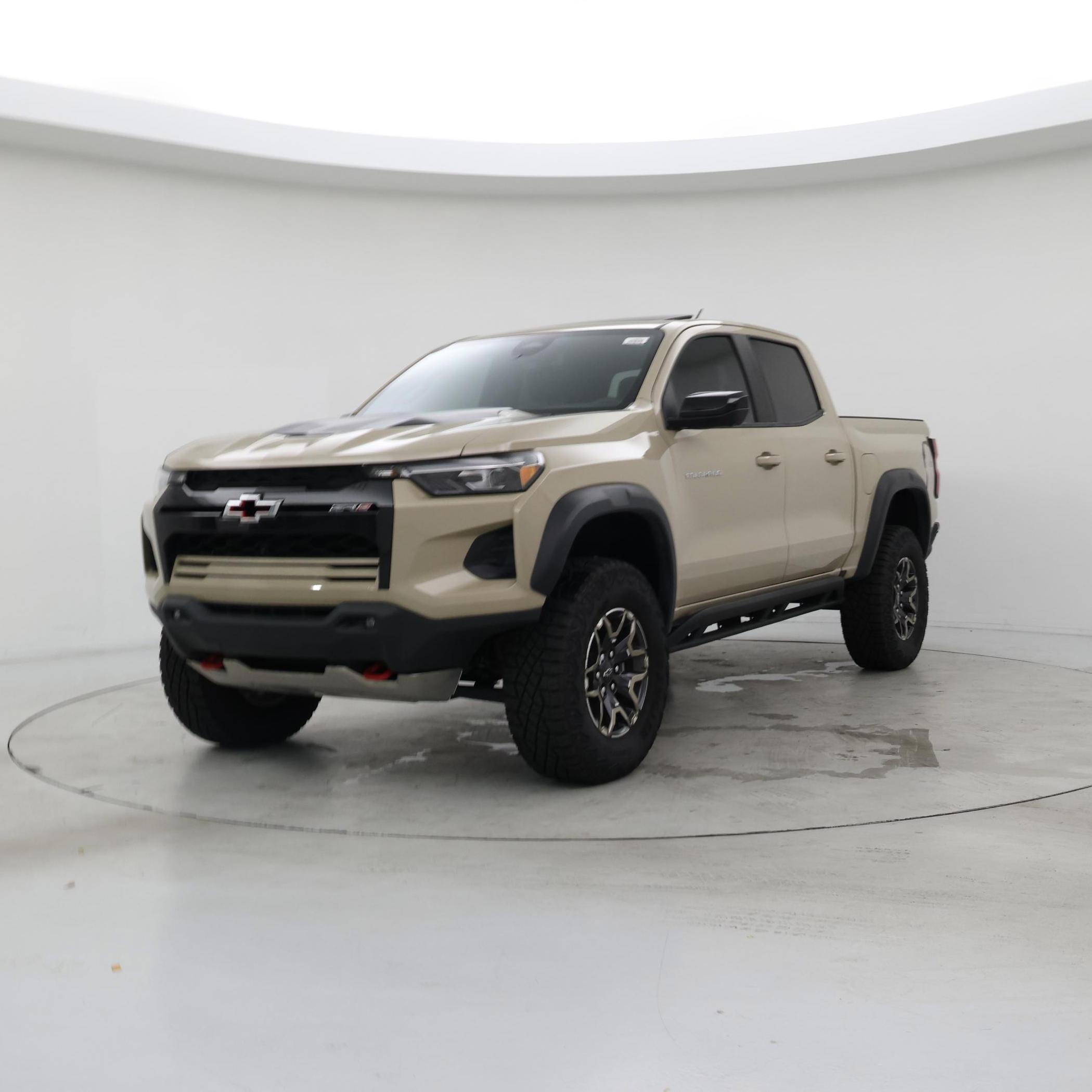 Thumbnail: 2024 Chevrolet Colorado - 4