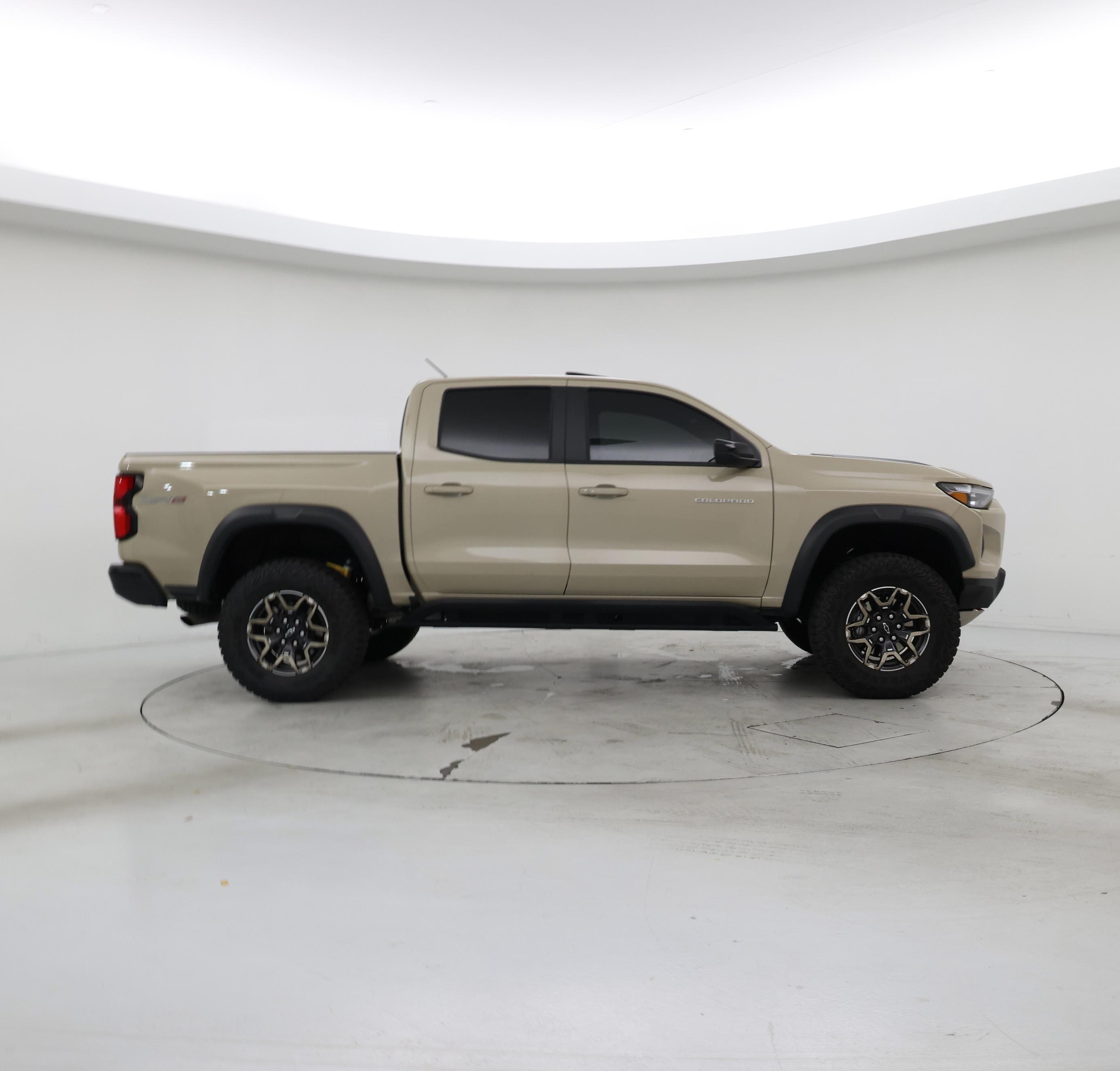 Thumbnail: 2024 Chevrolet Colorado - 7
