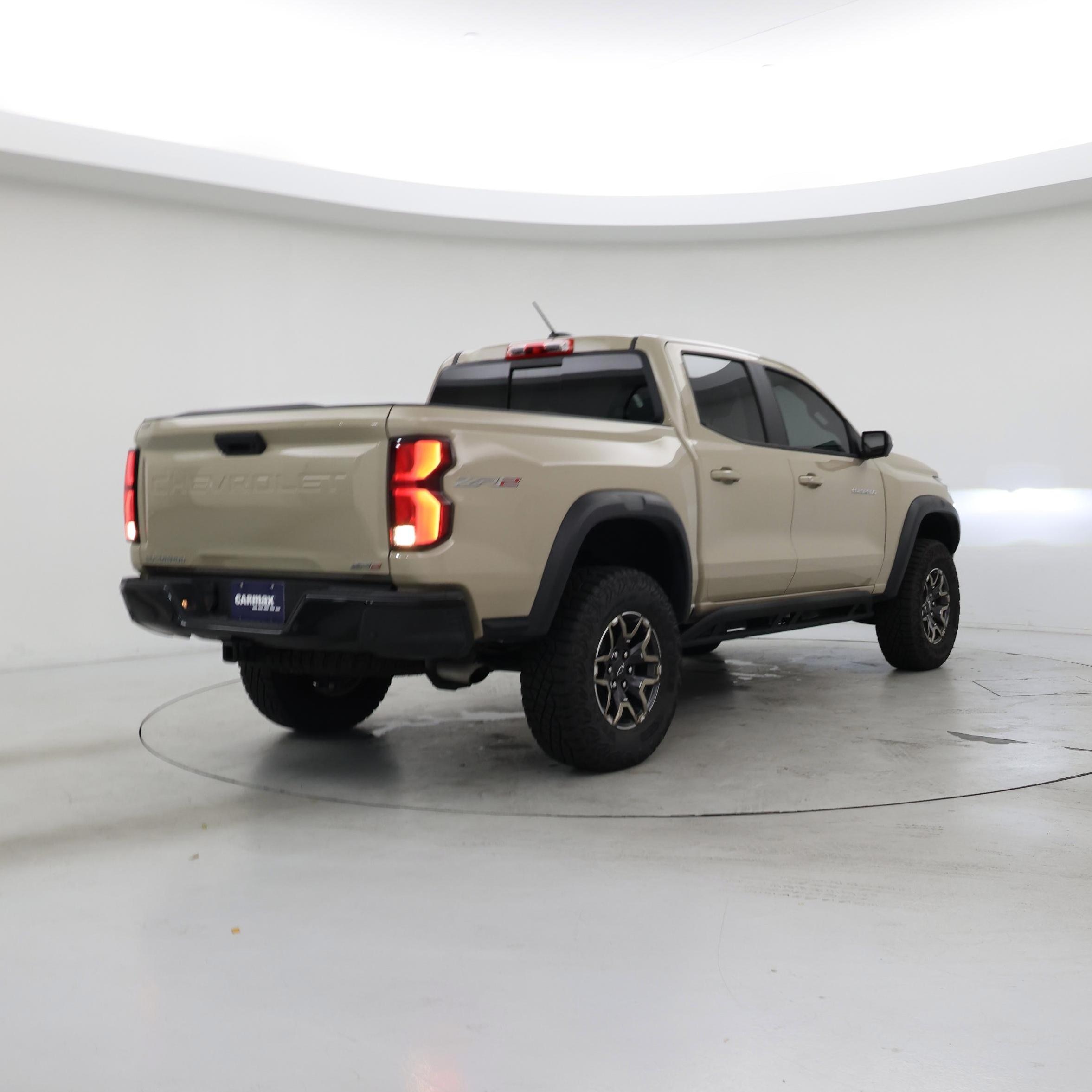 Thumbnail: 2024 Chevrolet Colorado - 8