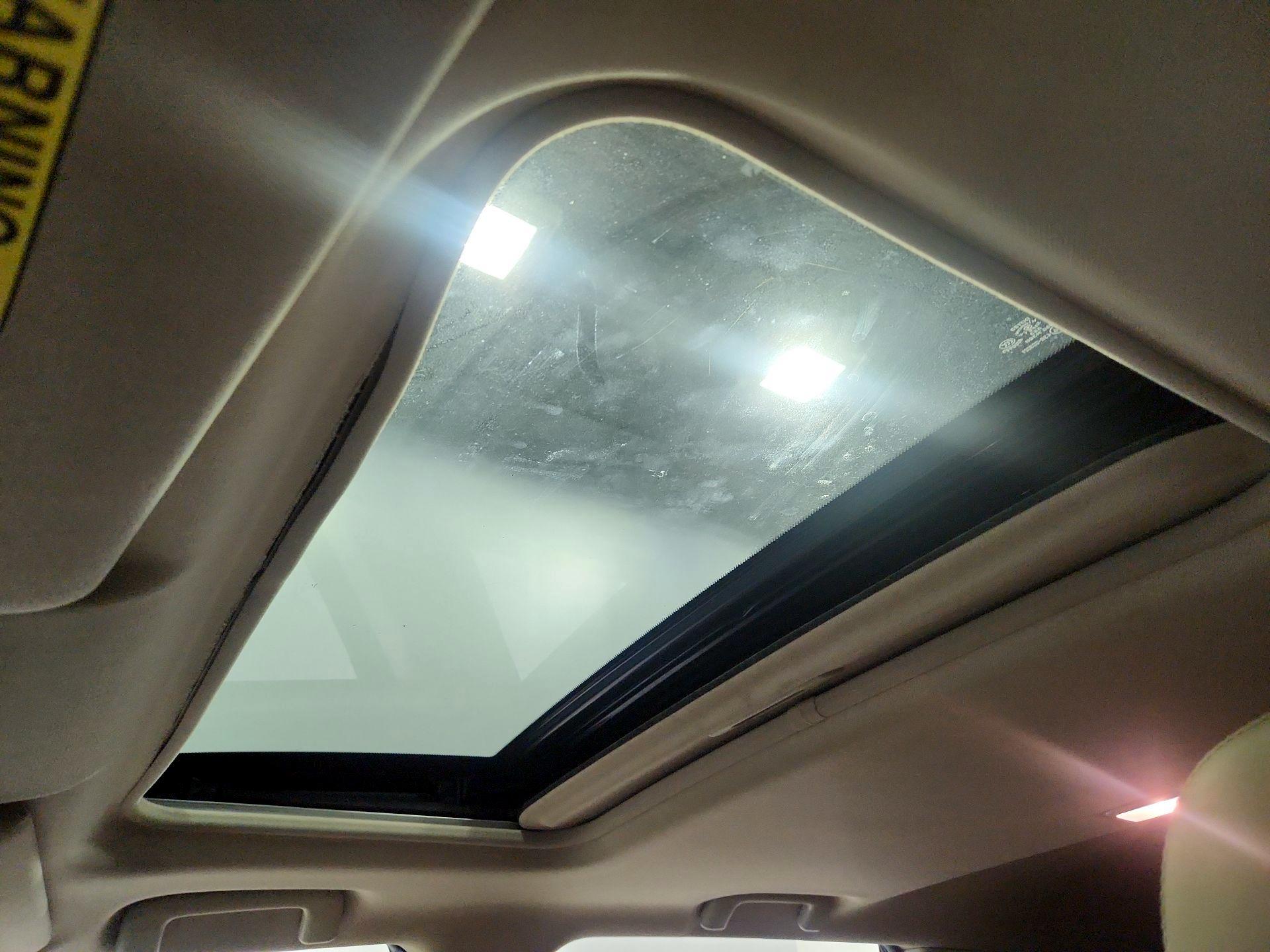 Thumbnail: 2019 Mitsubishi Outlander - 19