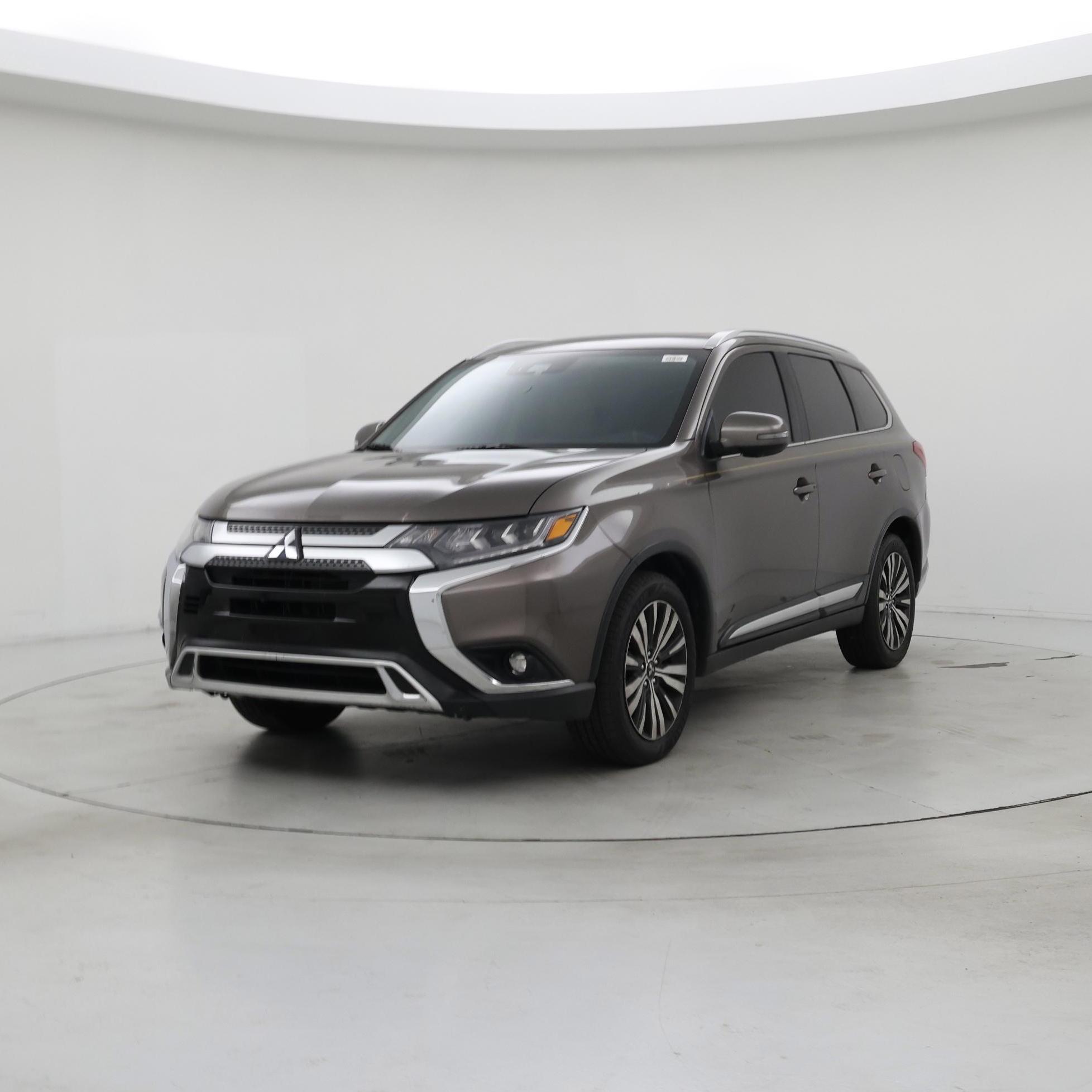 Thumbnail: 2019 Mitsubishi Outlander - 4