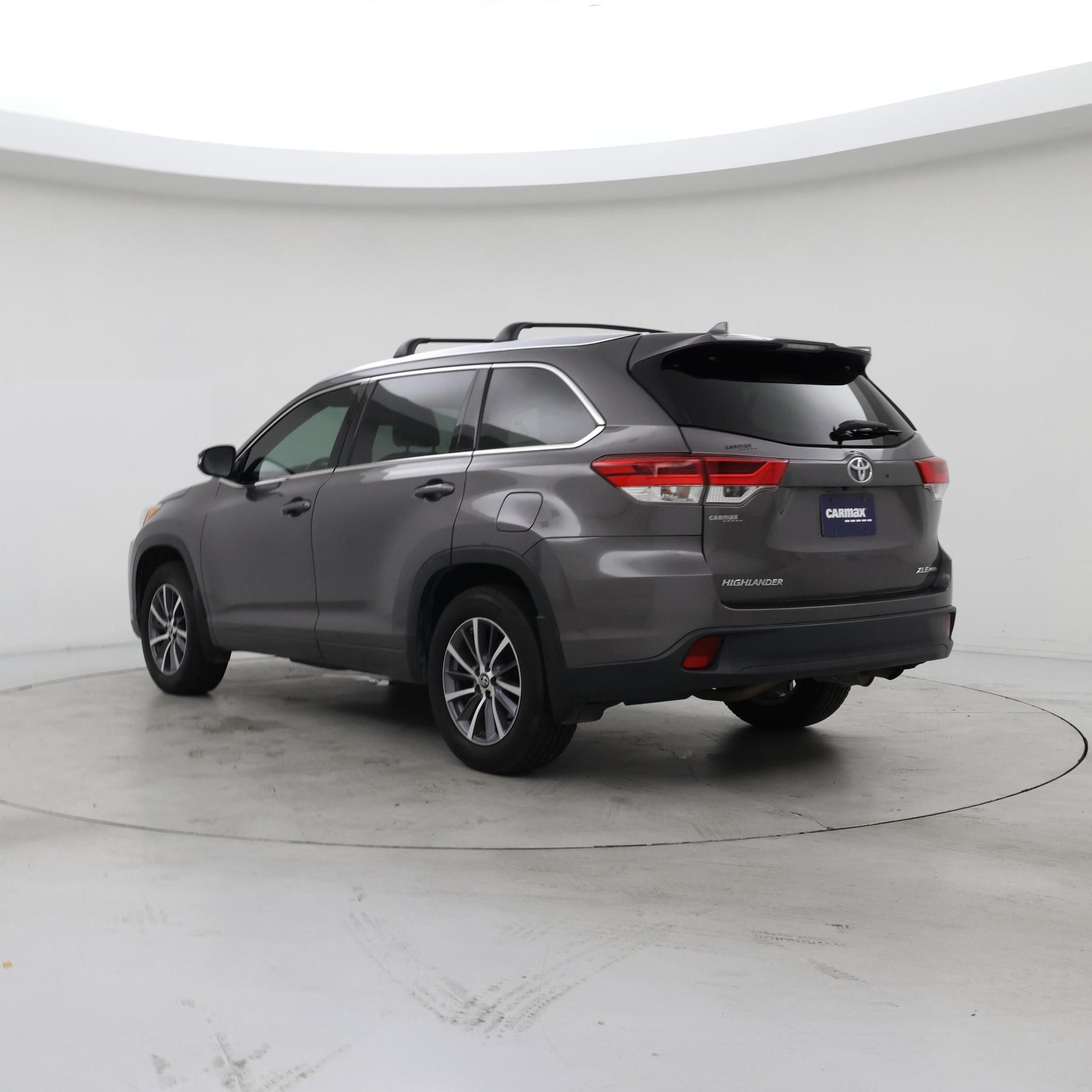Thumbnail: 2017 Toyota Highlander - 2