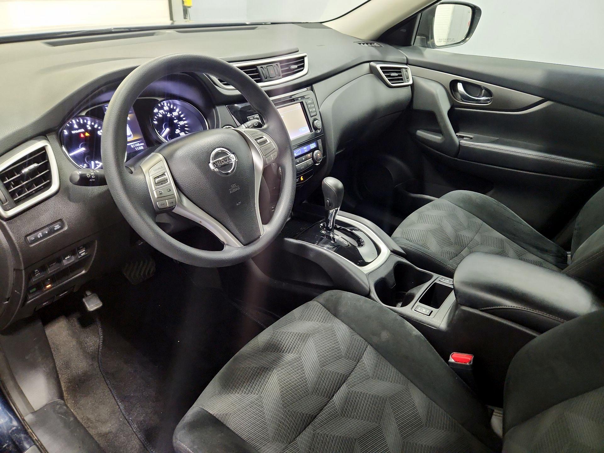 Thumbnail: 2015 Nissan Rogue - 11
