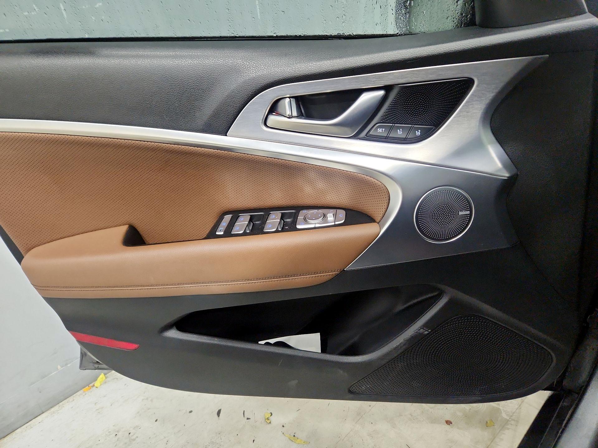 Thumbnail: 2020 Genesis G70 - 12