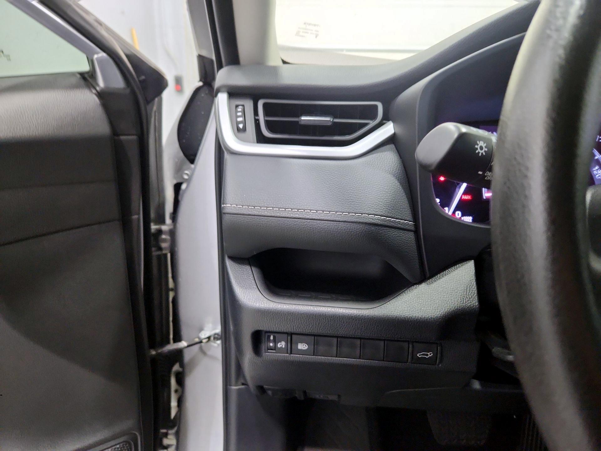 Thumbnail: 2023 Toyota RAV4 - 13