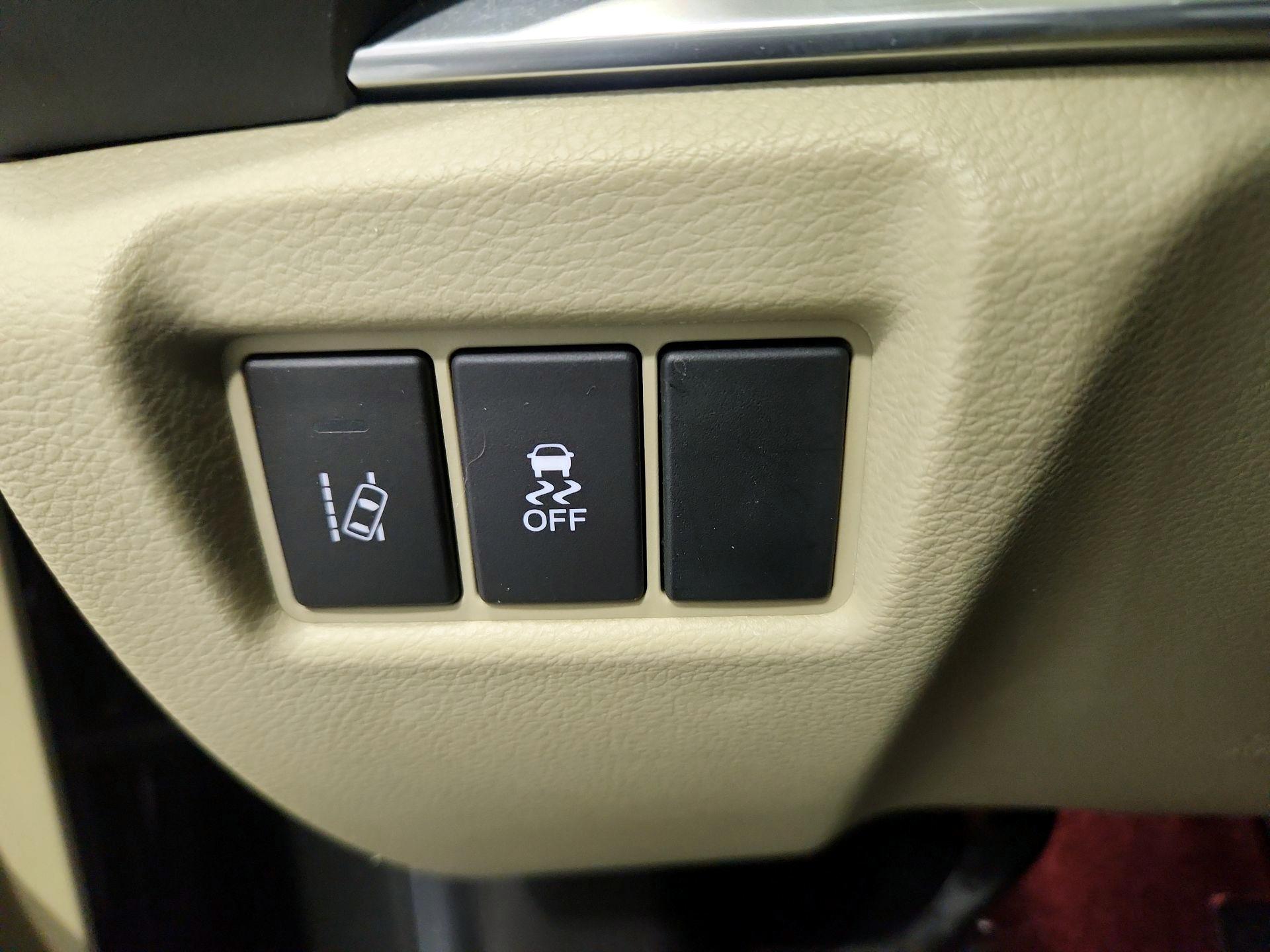 Thumbnail: 2016 Acura MDX - 13