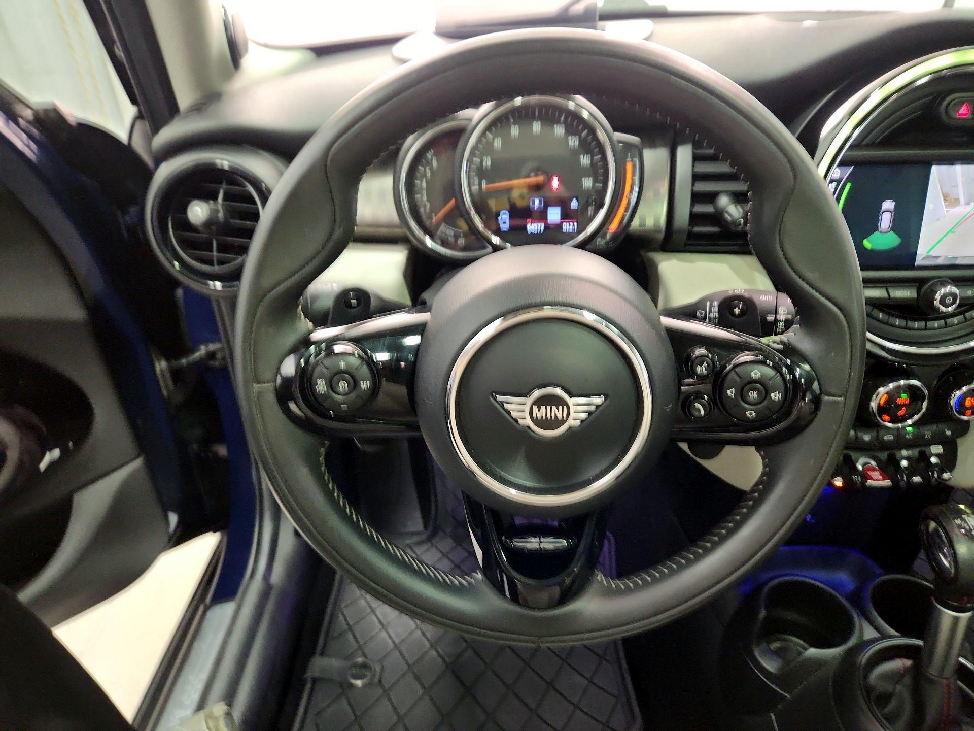Thumbnail: 2019 MINI Cooper Hardtop - 10