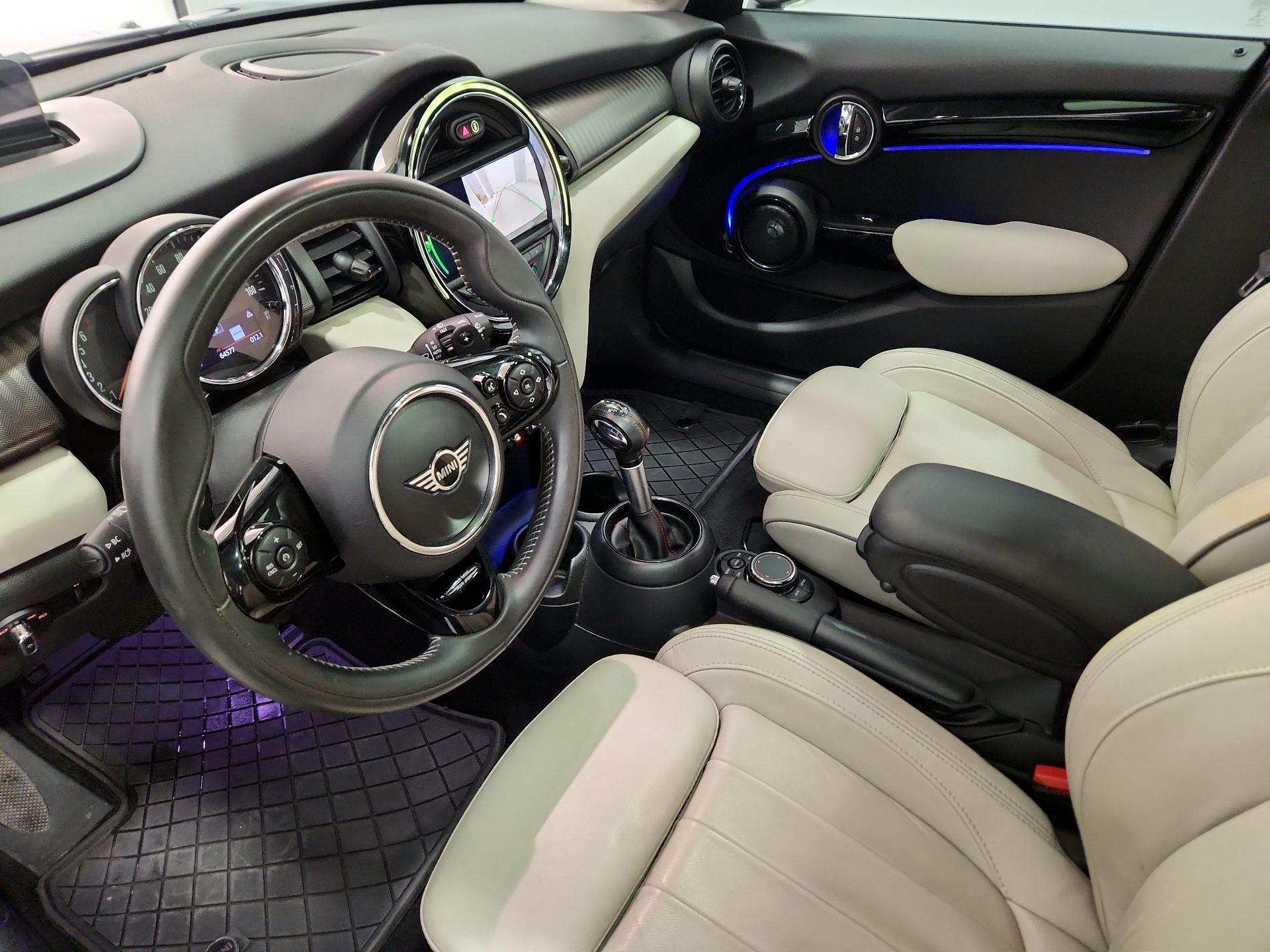 Thumbnail: 2019 MINI Cooper Hardtop - 11